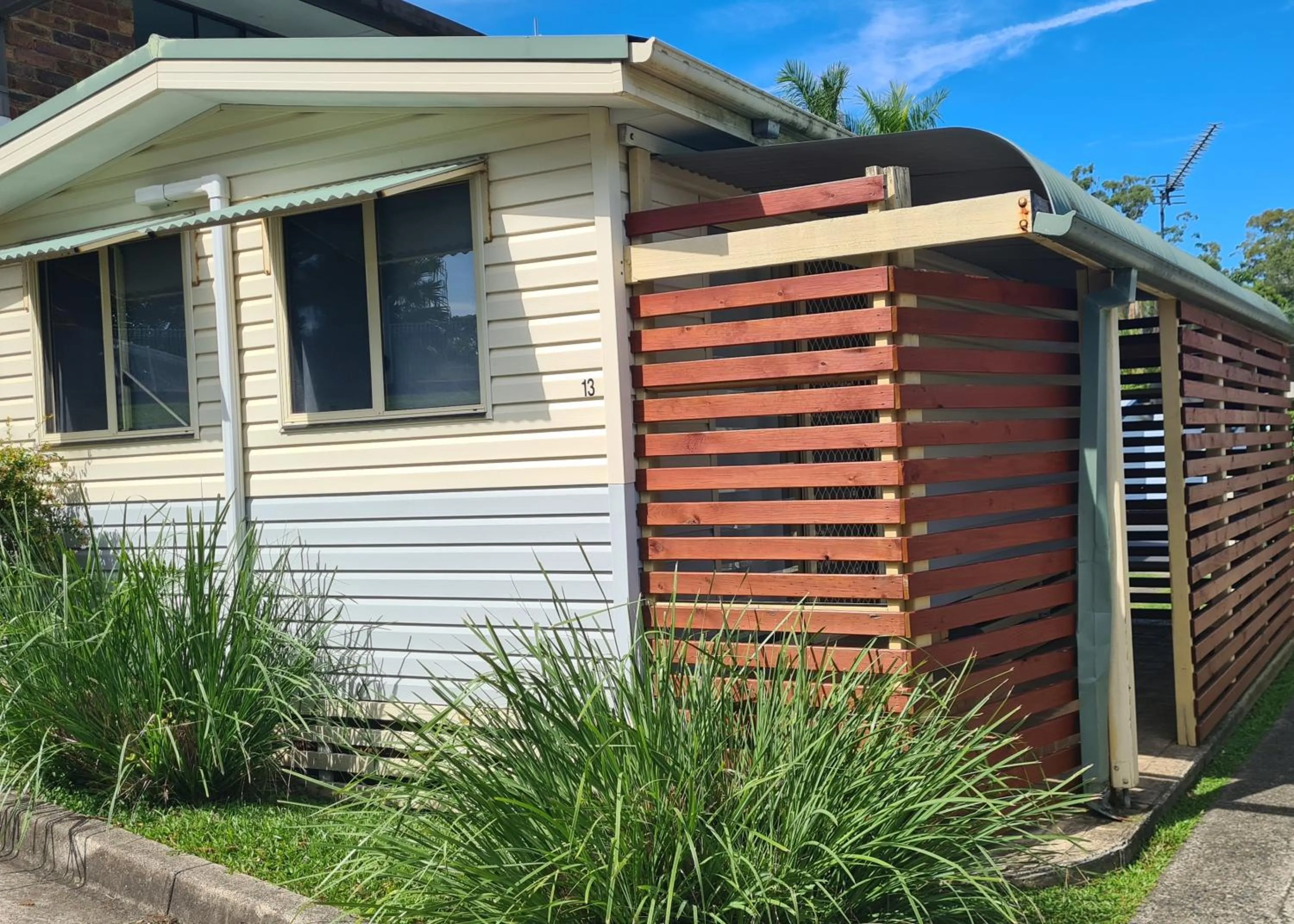 Deluxe Two Bedroom Cabin in Banana Coast Caravan Park