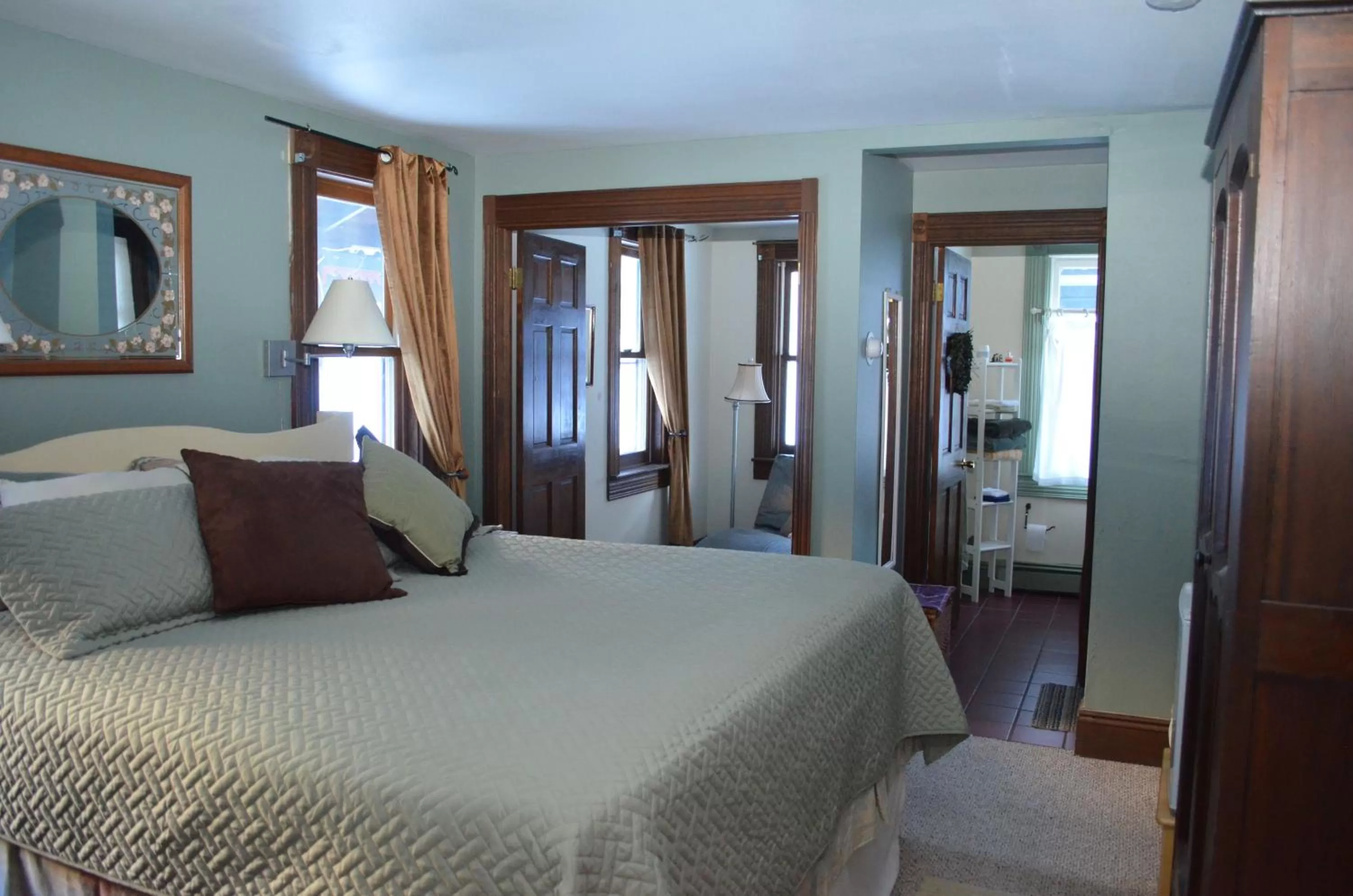 King Room in The Ouray Main Street Inn