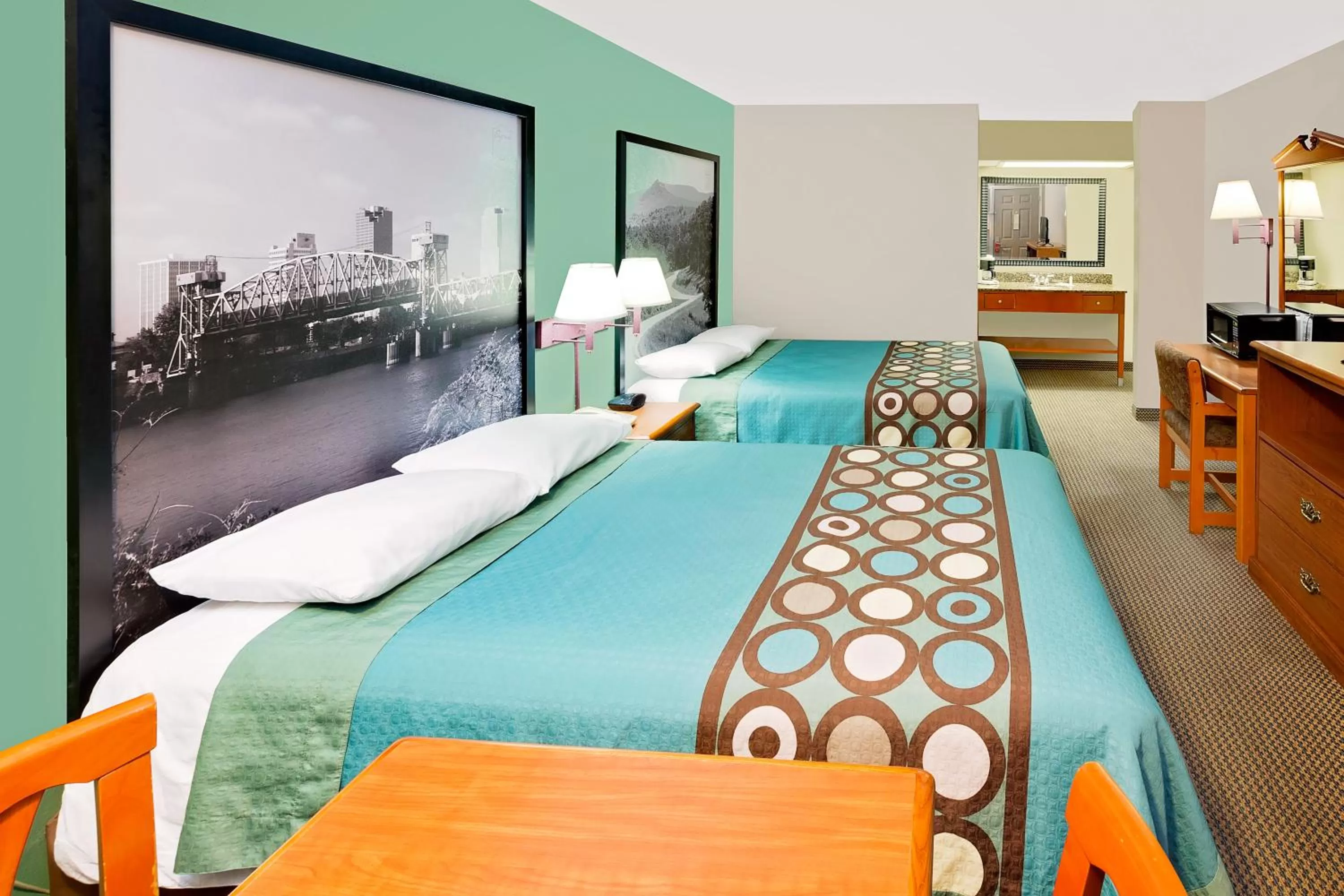 Double Room with Two Double Beds - Smoking in Super 8 by Wyndham Hazen