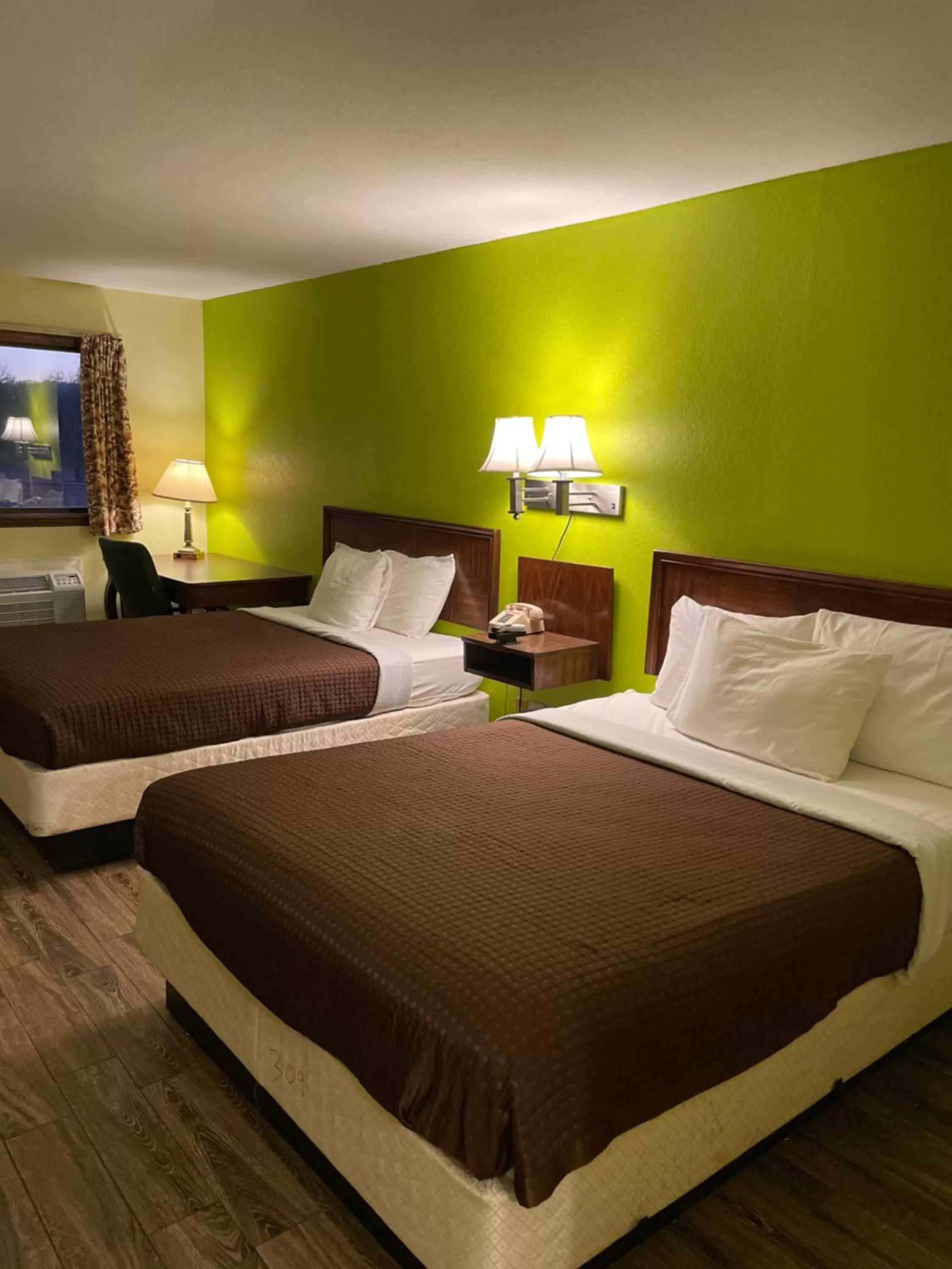 Deluxe Double Room in Linder Motor Lodge