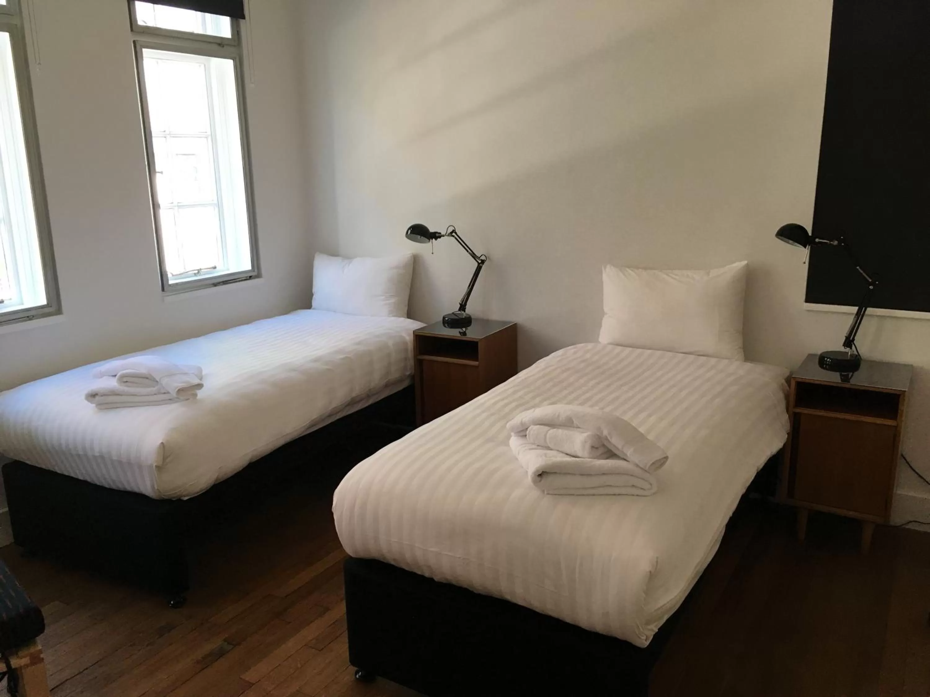 Superior Twin Room in Green Rooms