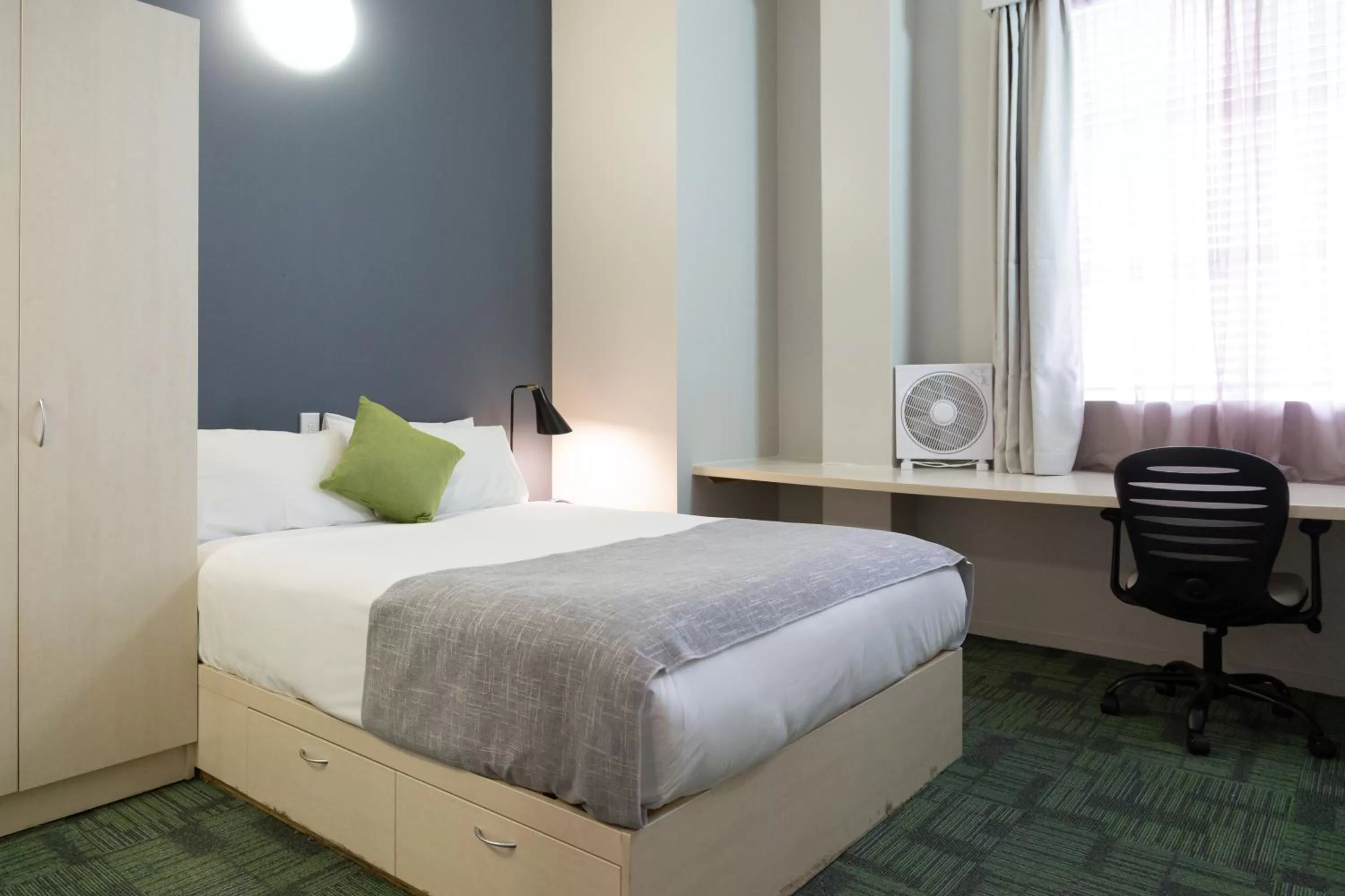 Standard Double Room in Ibis Styles Invercargill