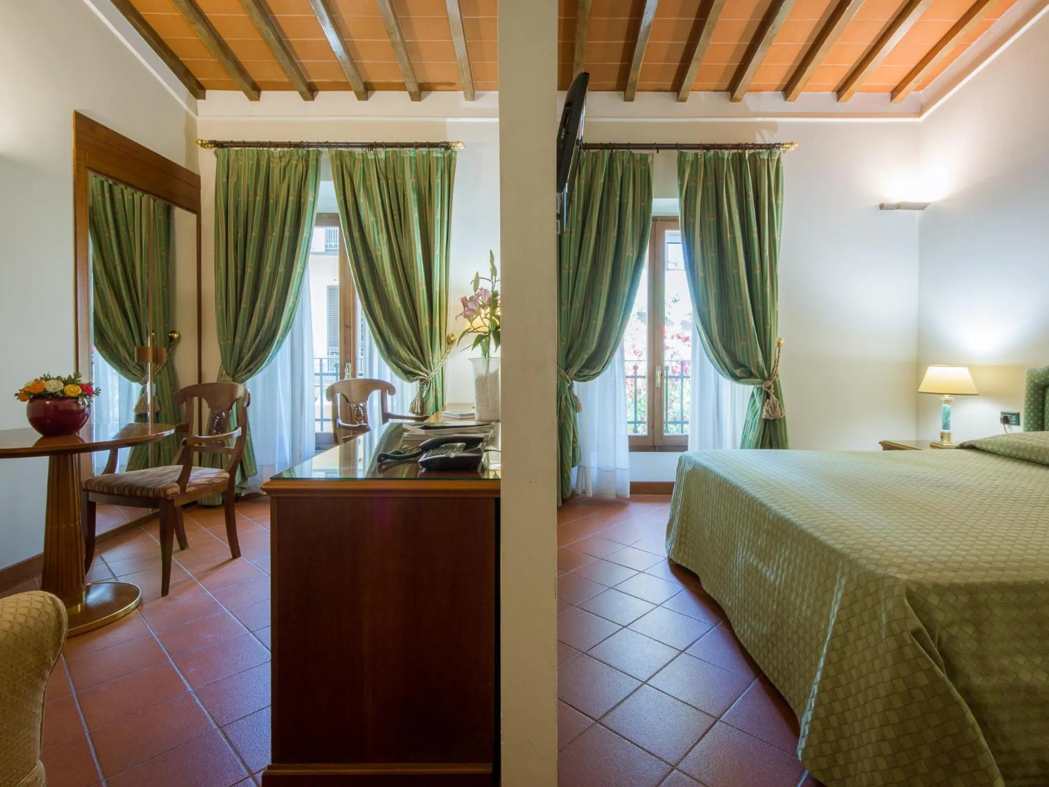 Comfort Double Room with Bathtub in Hotel Panama