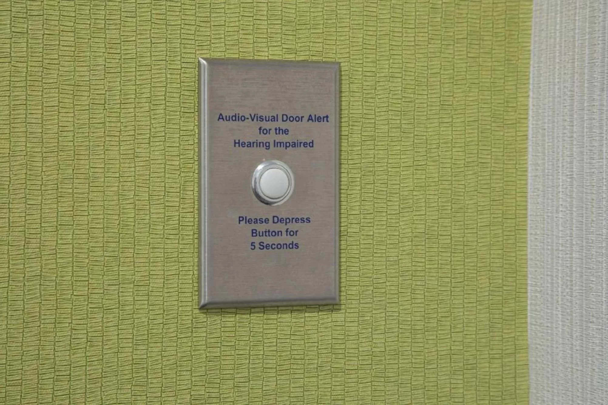 Holiday Inn Express & Suites Woodside LaGuardia Airport