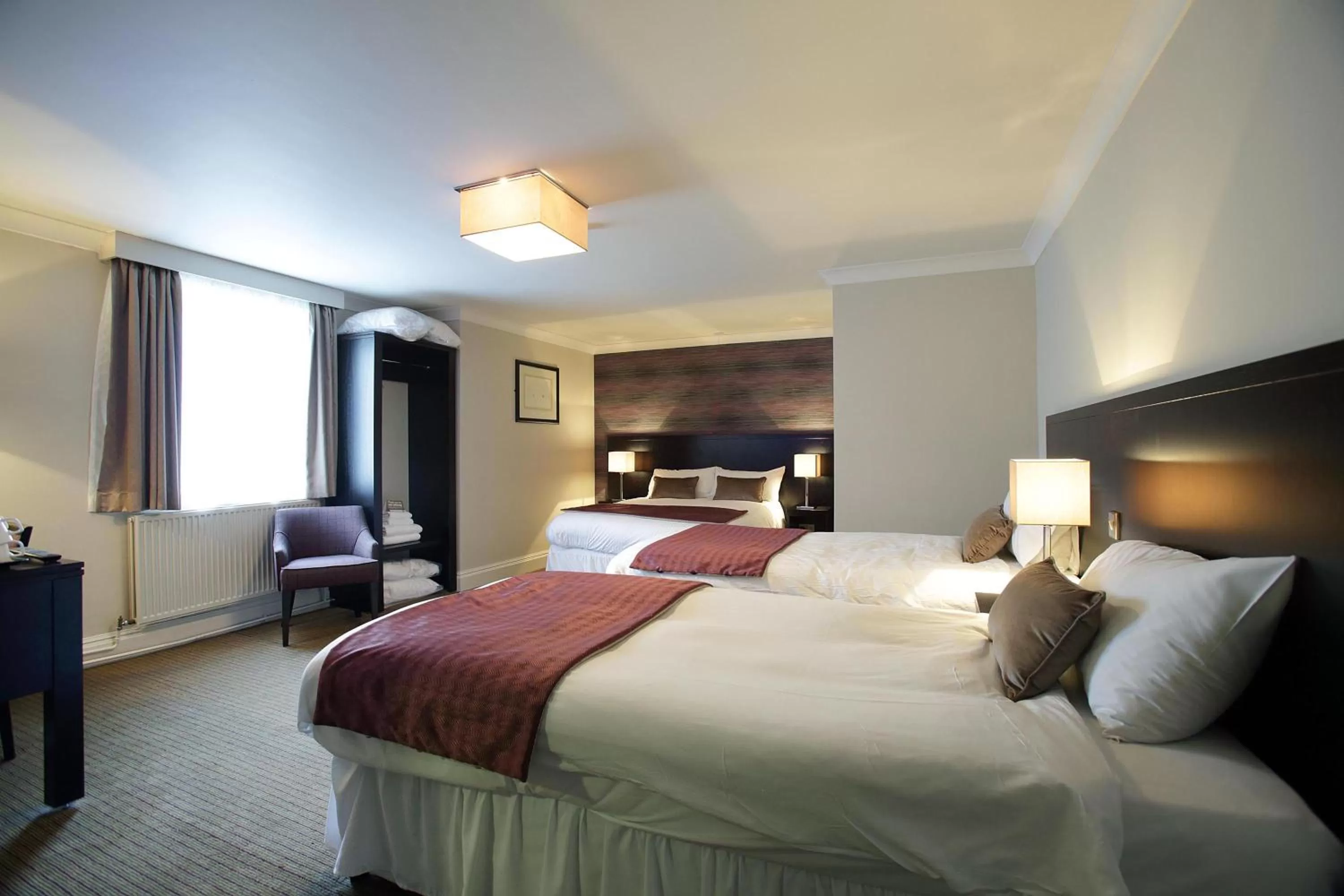 Family Room in The King's Highway Wetherspoon