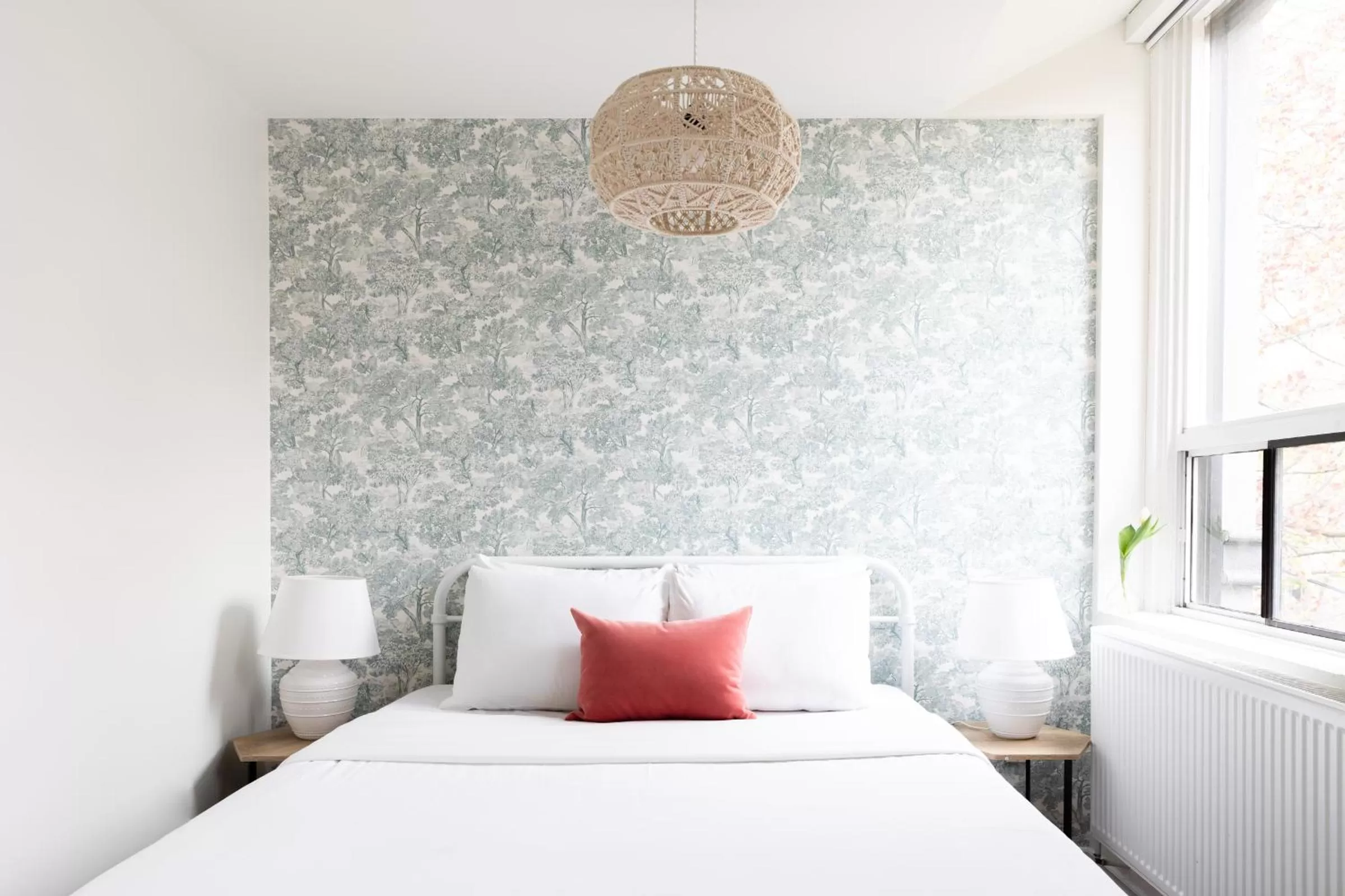 Deluxe Suite in Pembroke Inn