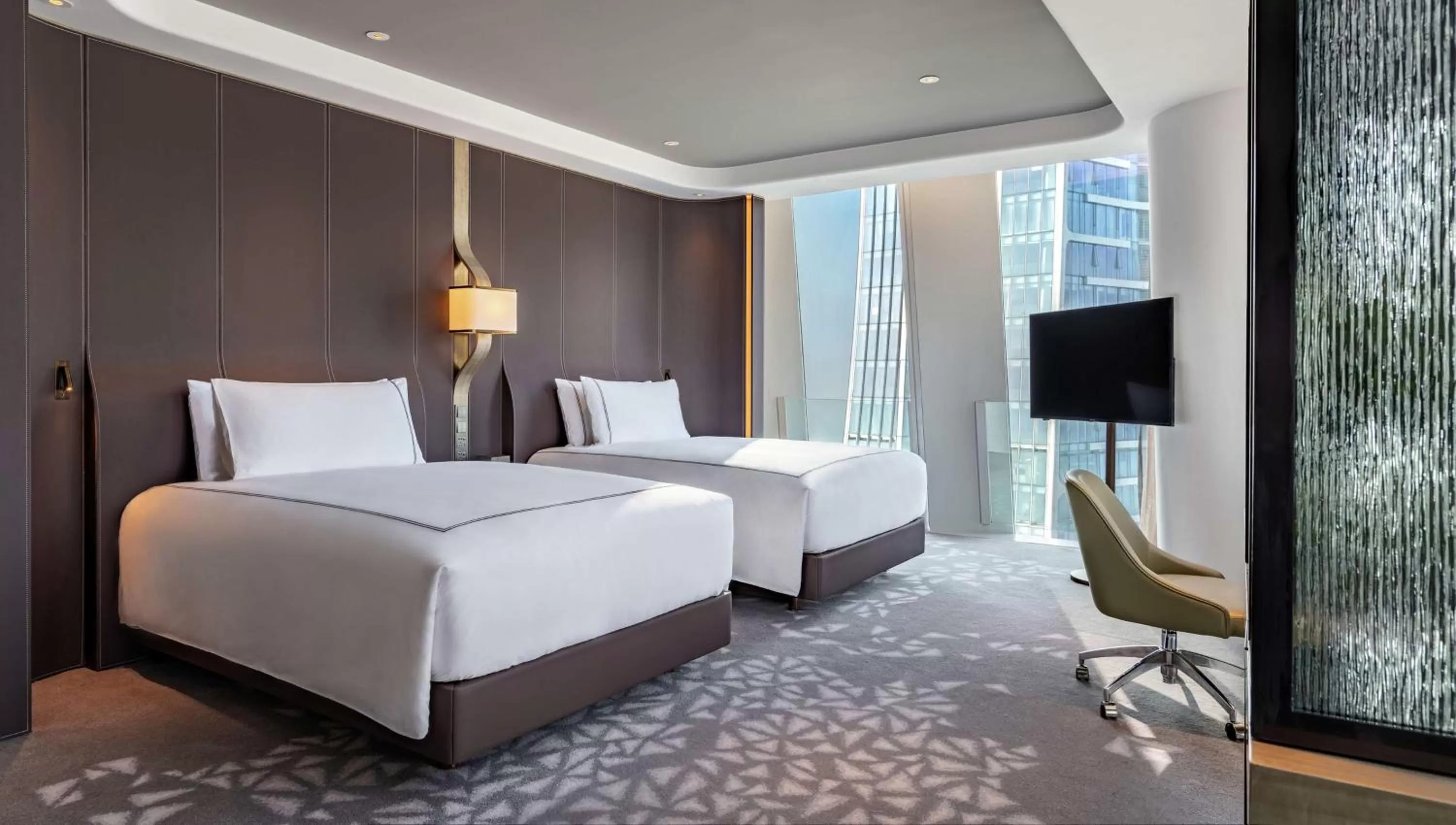 Deluxe Twin Room with River View in Conrad Hangzhou