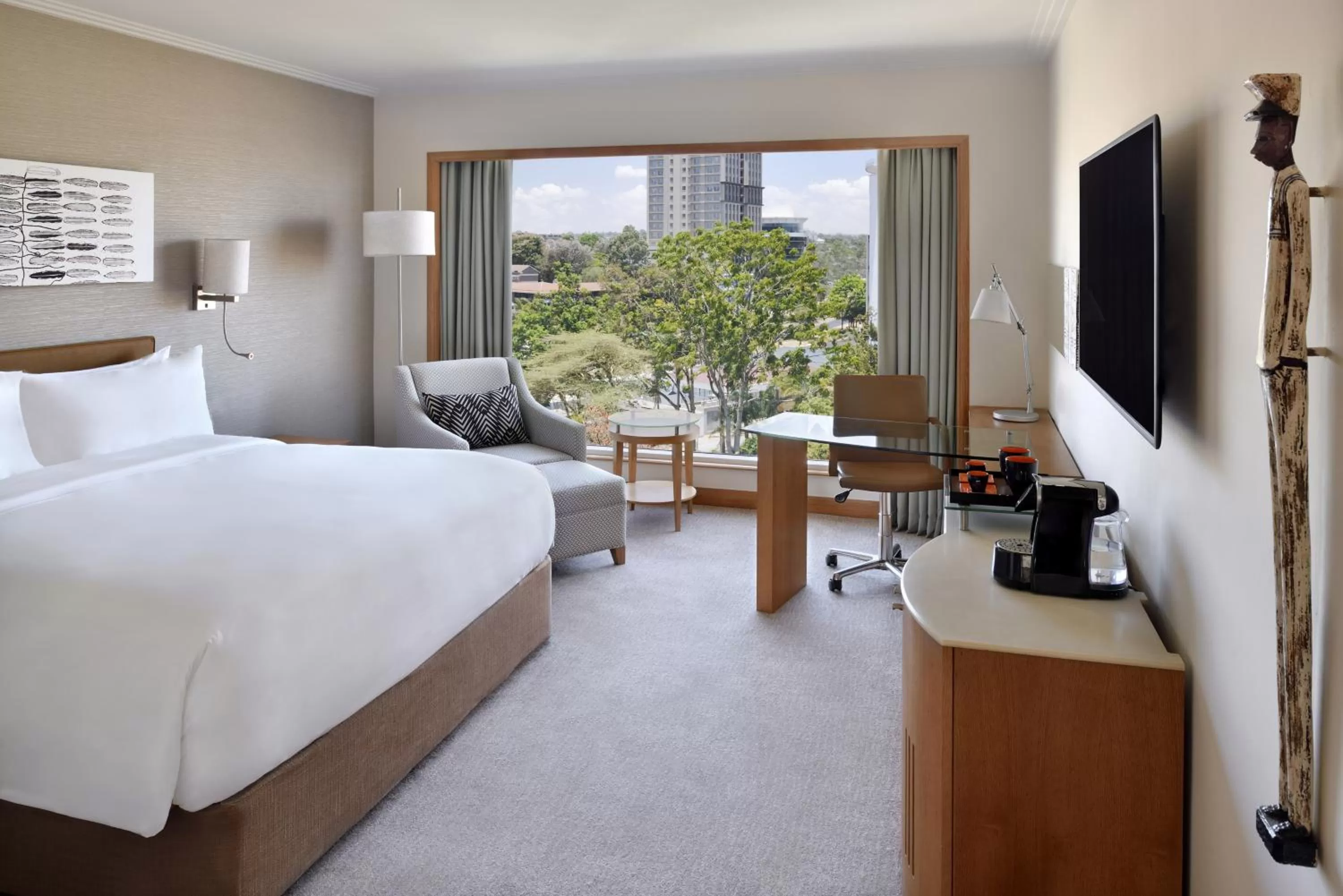 Executive, Concierge level, Guest room, 1 King, City view in Sankara Nairobi, Autograph Collection