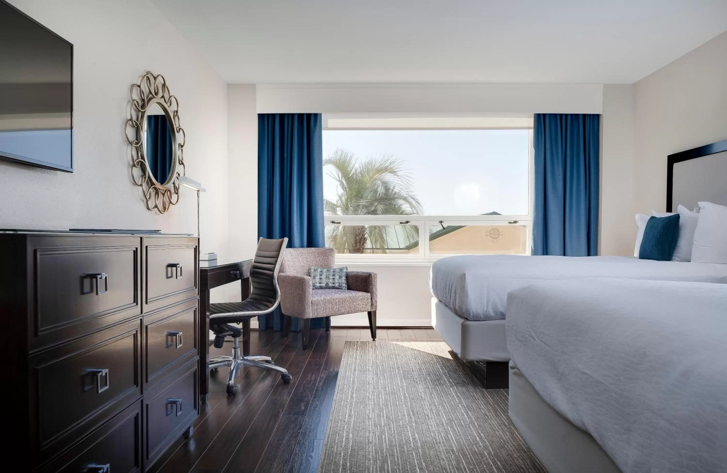 Cityview Double Skyline in The DeSoto