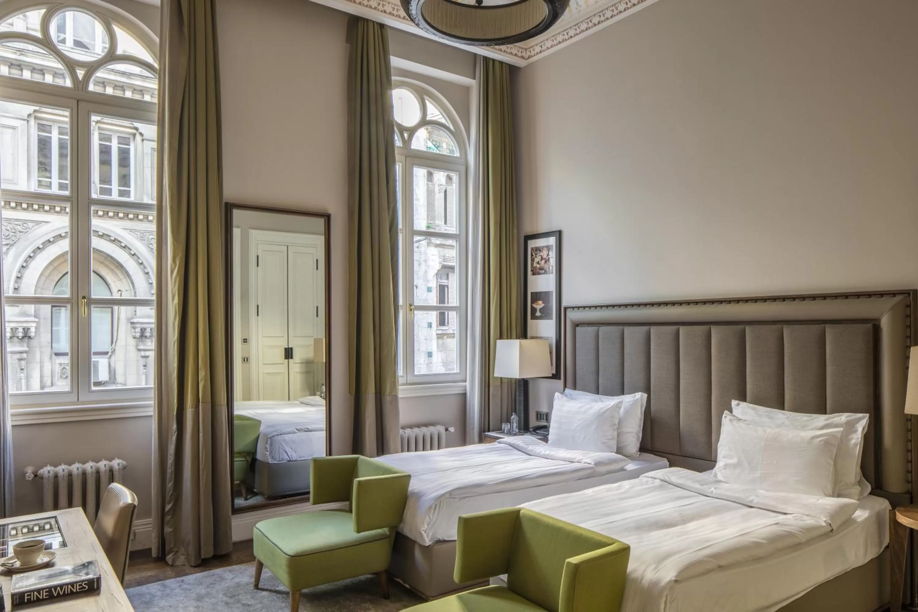 Deluxe Twin Room in The Bank Hotel Istanbul, a Member of Design Hotels