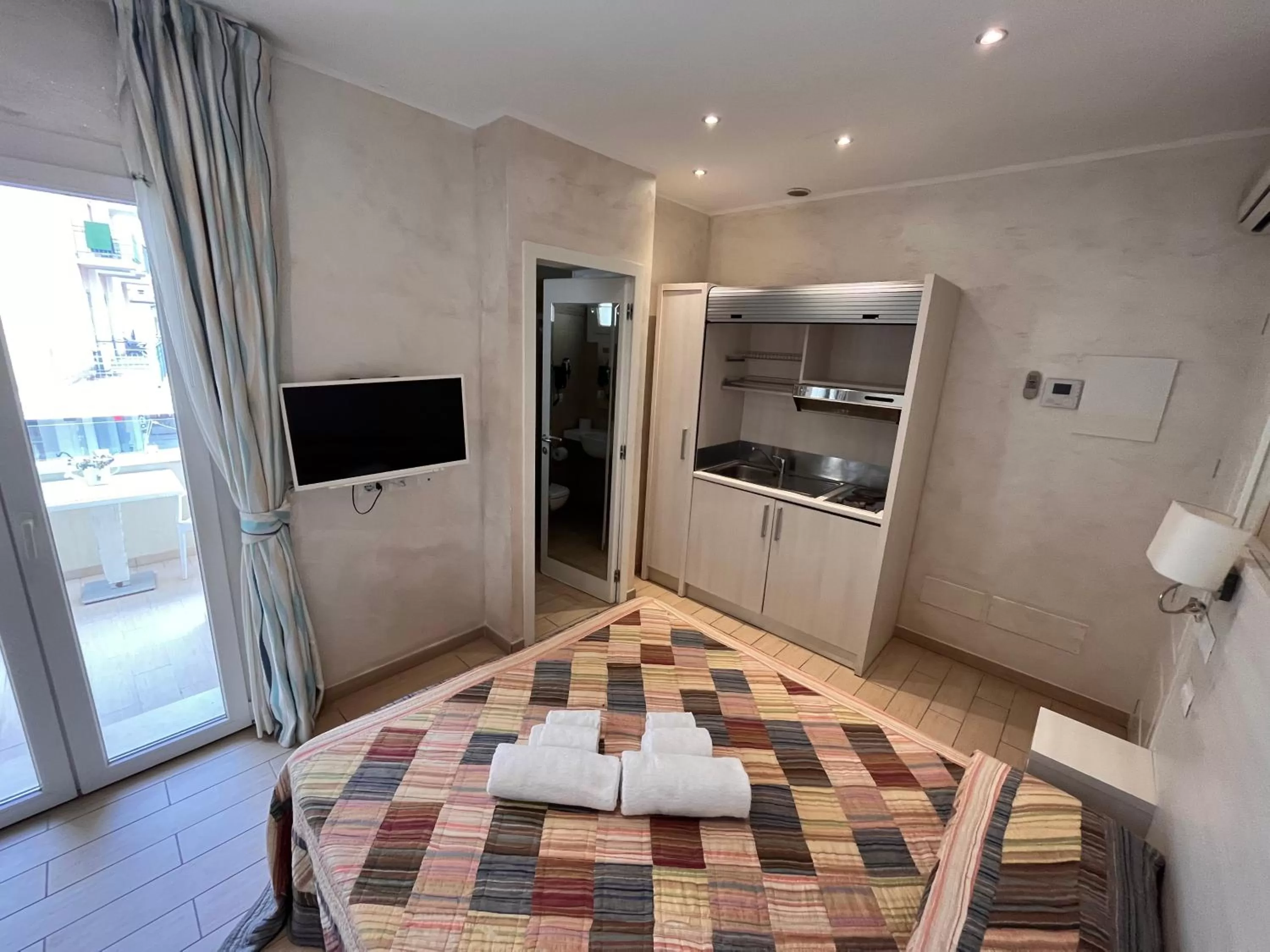 Studio with Spa Bath in Marina Beach Suite Hotel