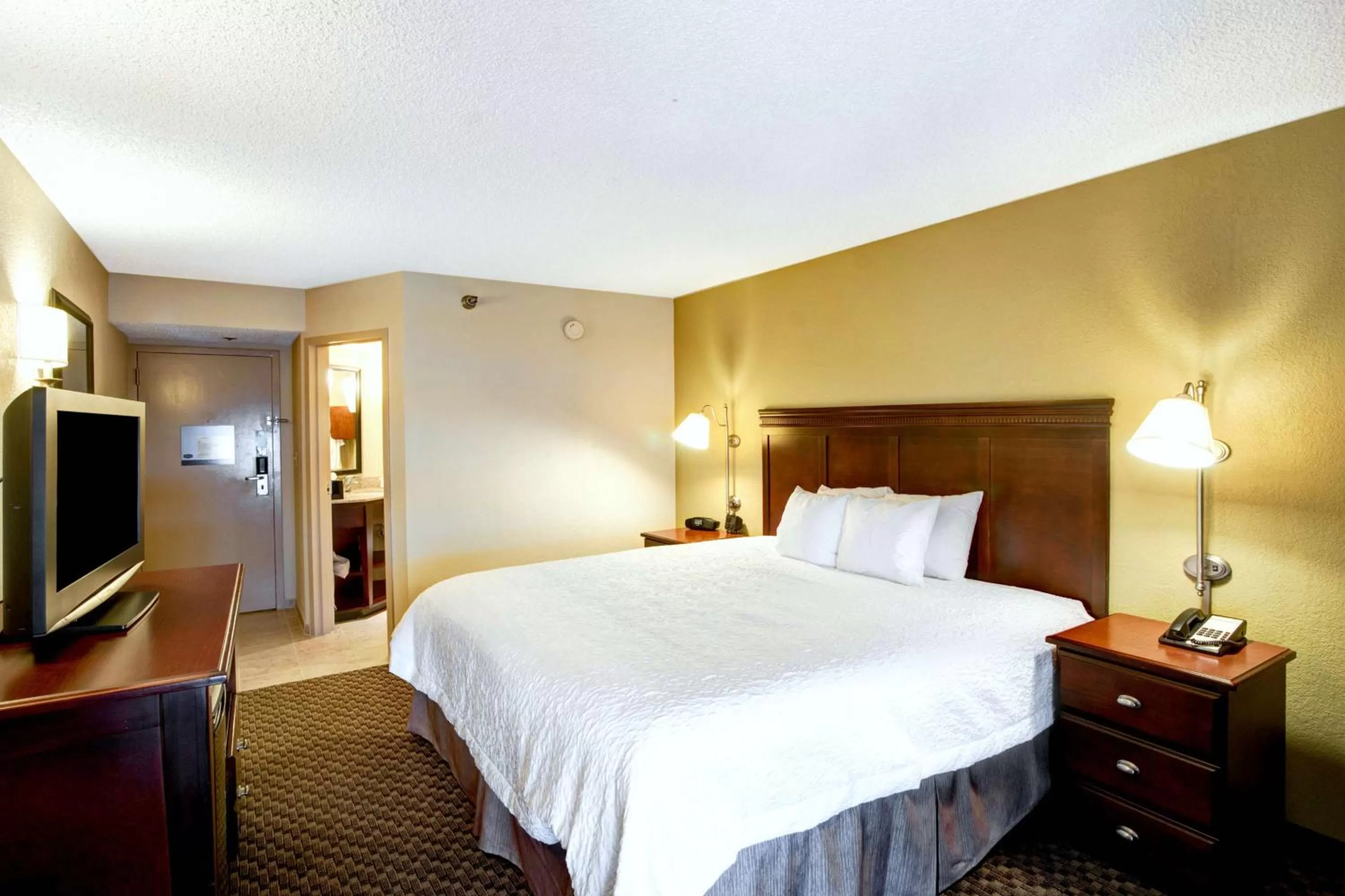King Room with King Bed - Non-Smoking in Hampton Inn College Station-Near Texas A&M University