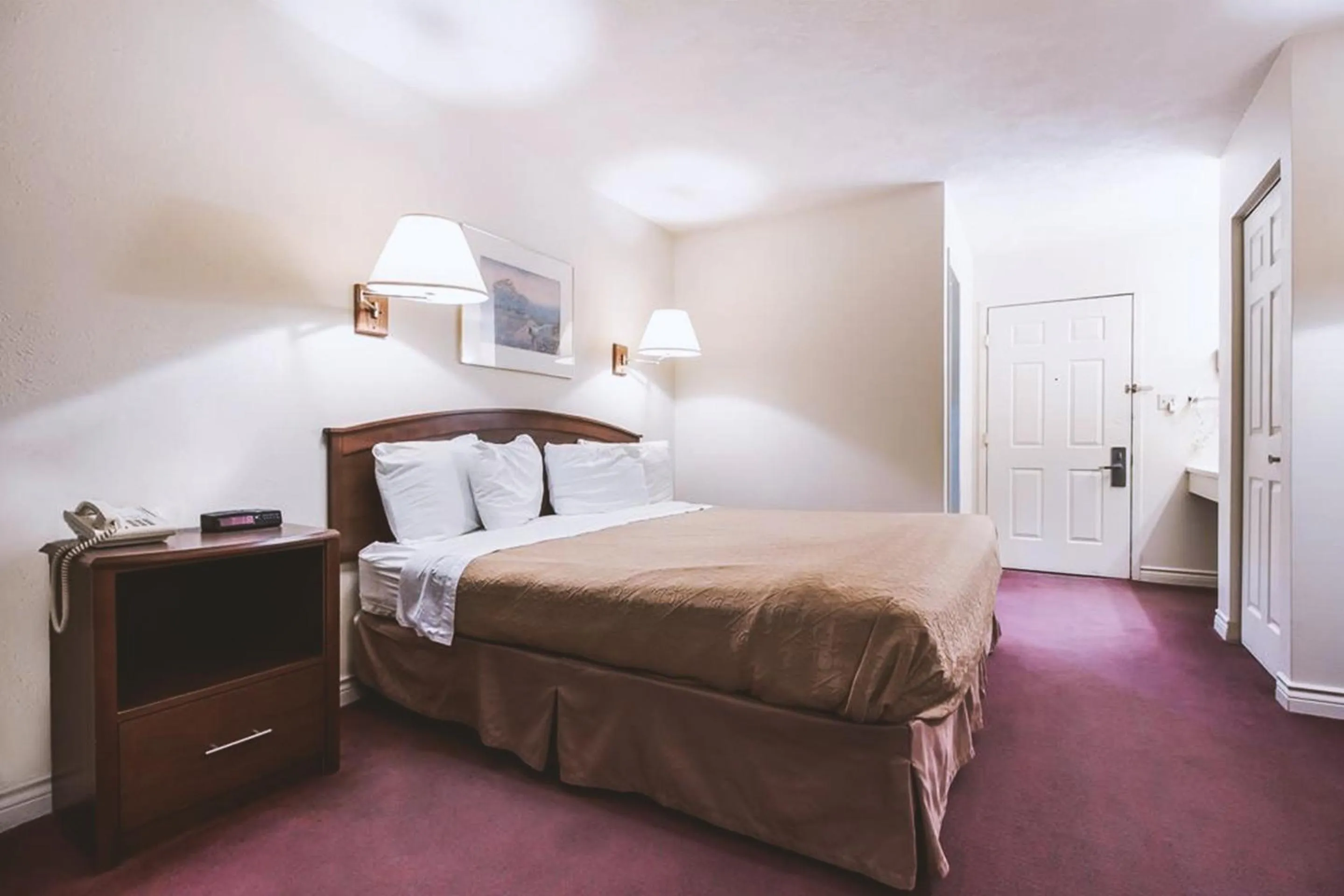 King Room in Sky-Palace Inn & Suites McCook