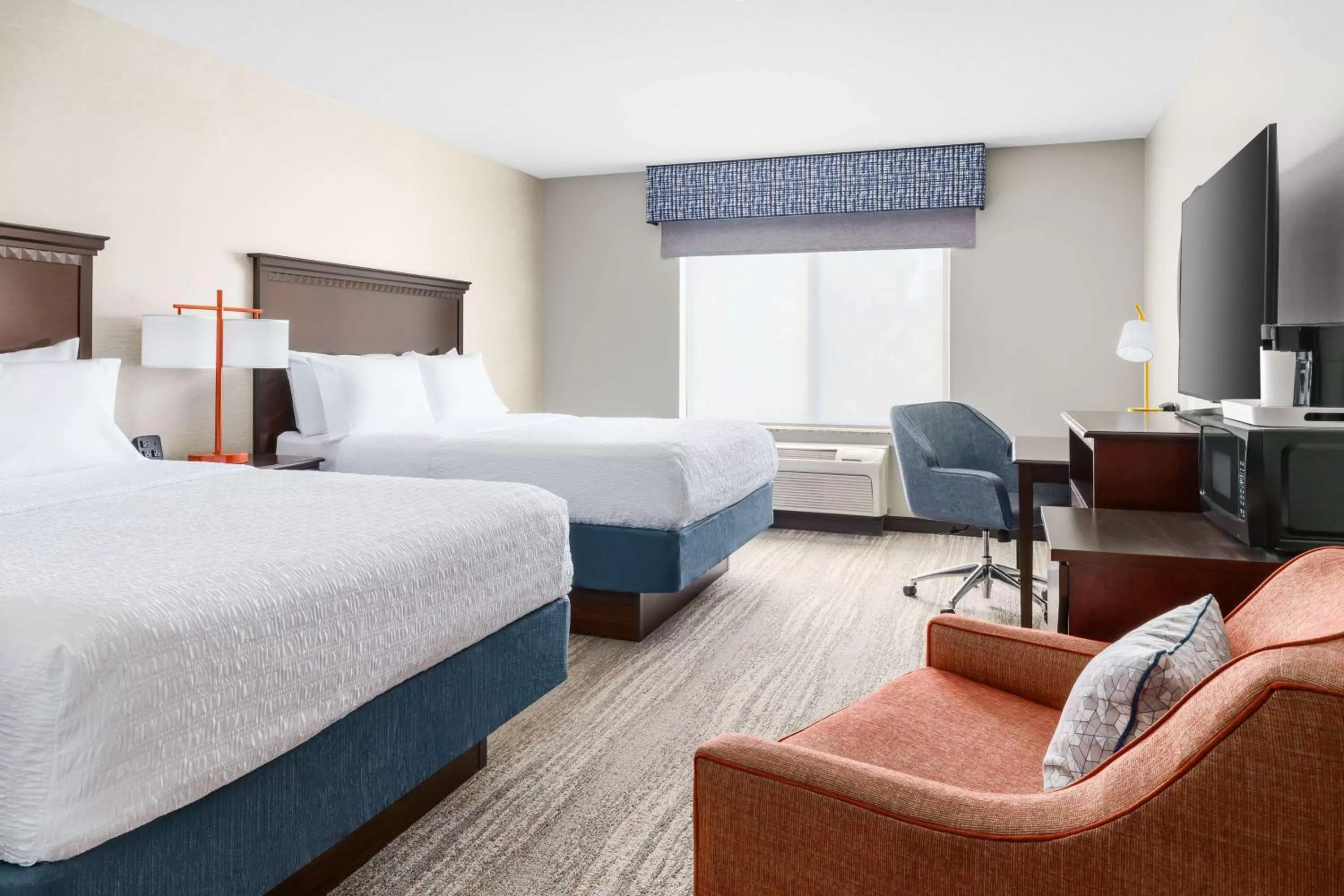 Queen Room with Two Queen Beds - Mobility and Hearing Access/Non-Smoking in Hampton Inn & Suites Thousand Oaks