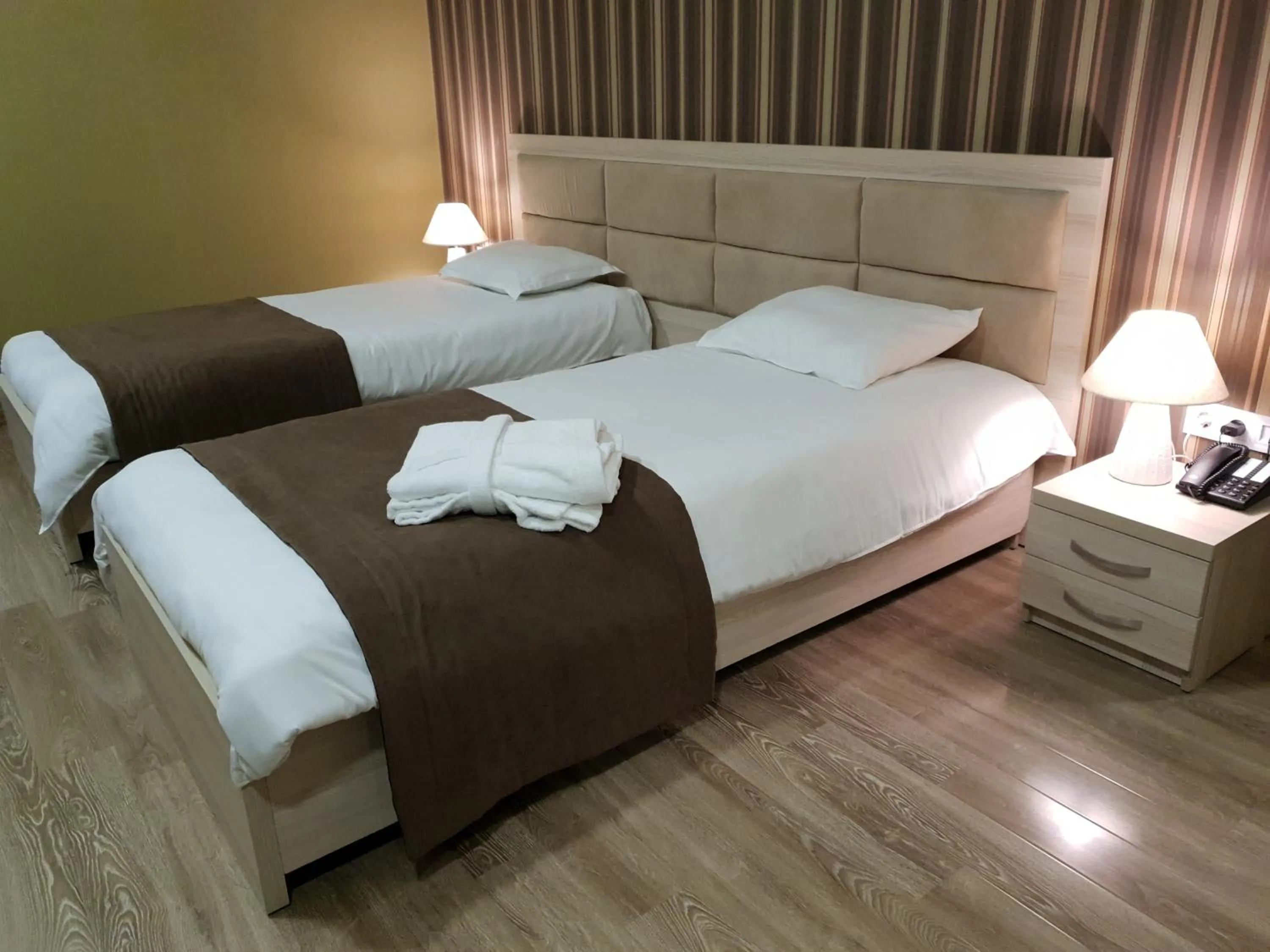 Family Suite with Balcony in Cherry Garden