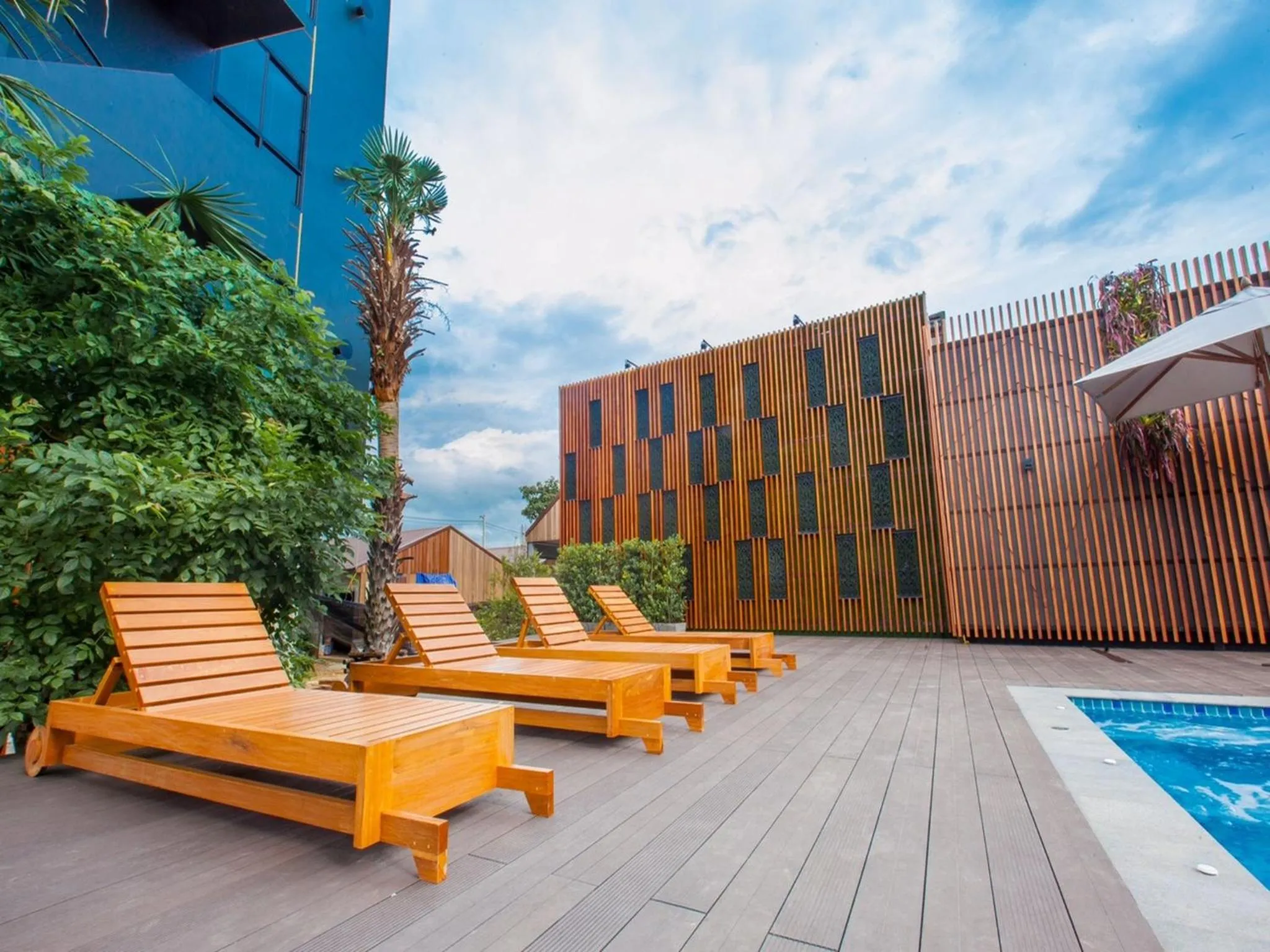 Property building in Loft Mania Boutique Hotel
