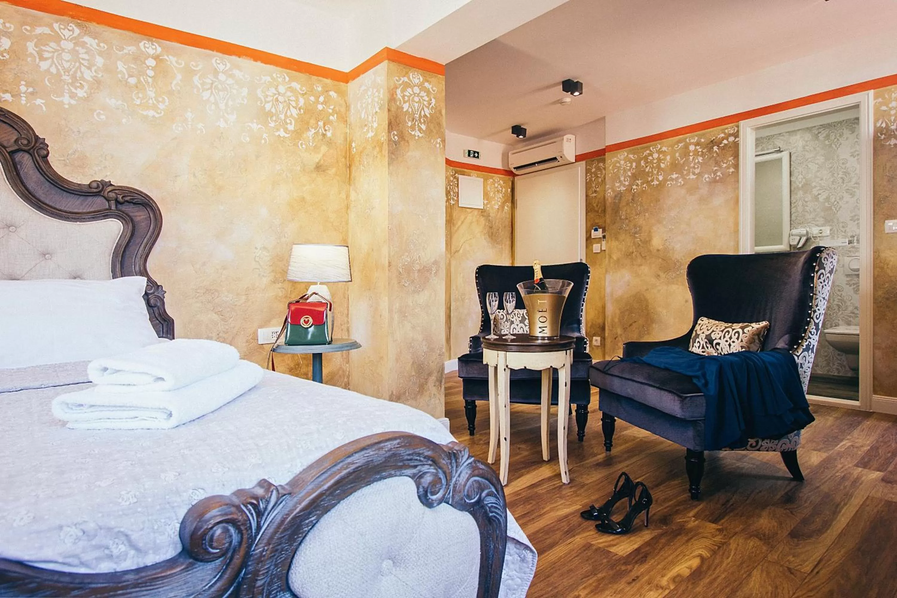 Deluxe Queen Room - single occupancy in Plaza Marchi Old Town - MAG Quaint & Elegant Boutique Hotels