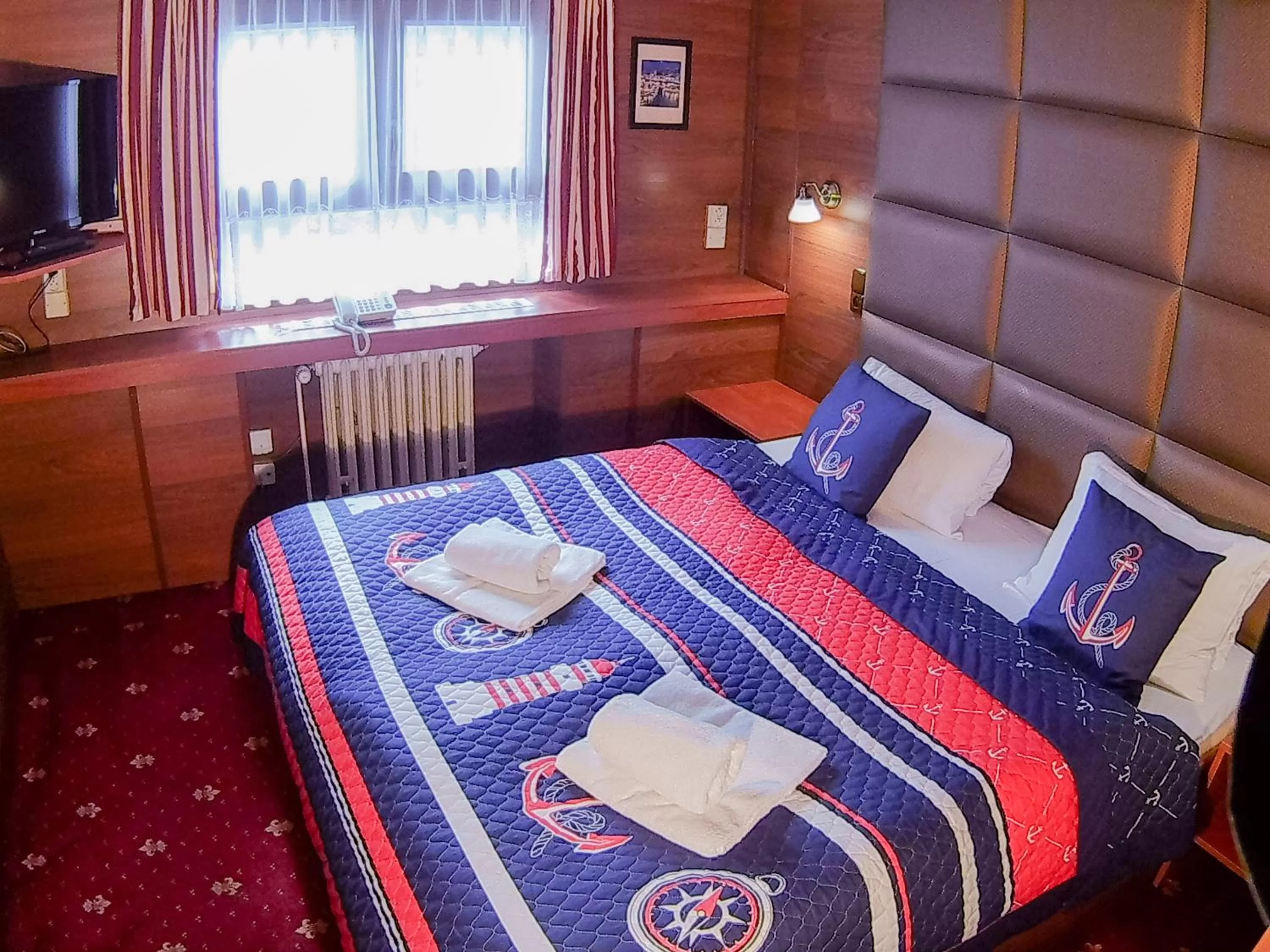 Deluxe Double Room with River View in Botel Albatros