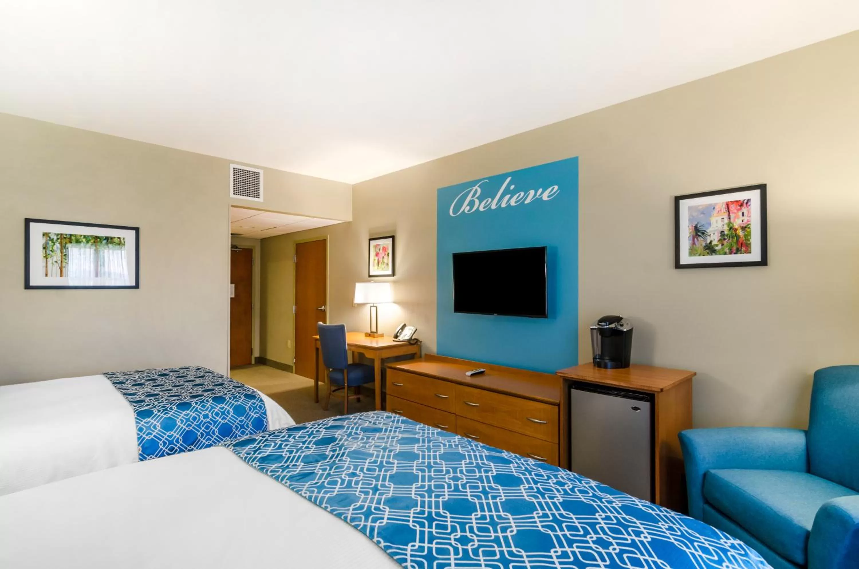 Queen Room with Two Queen Beds - Non-Smoking in Unity Hotel and Conference Ctr, an Ascend Collection Hotel