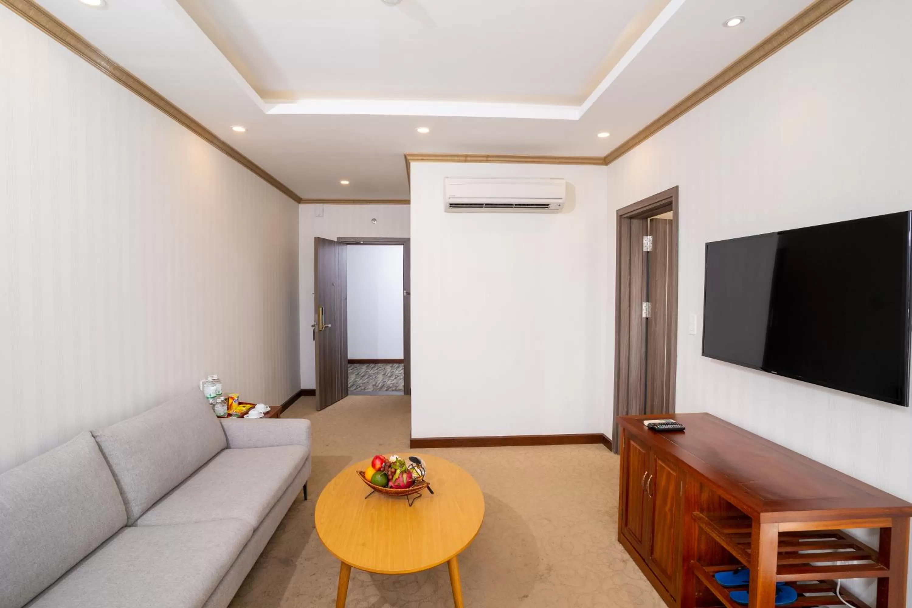 Suite with Sea View in Navy Hotel Cam Ranh