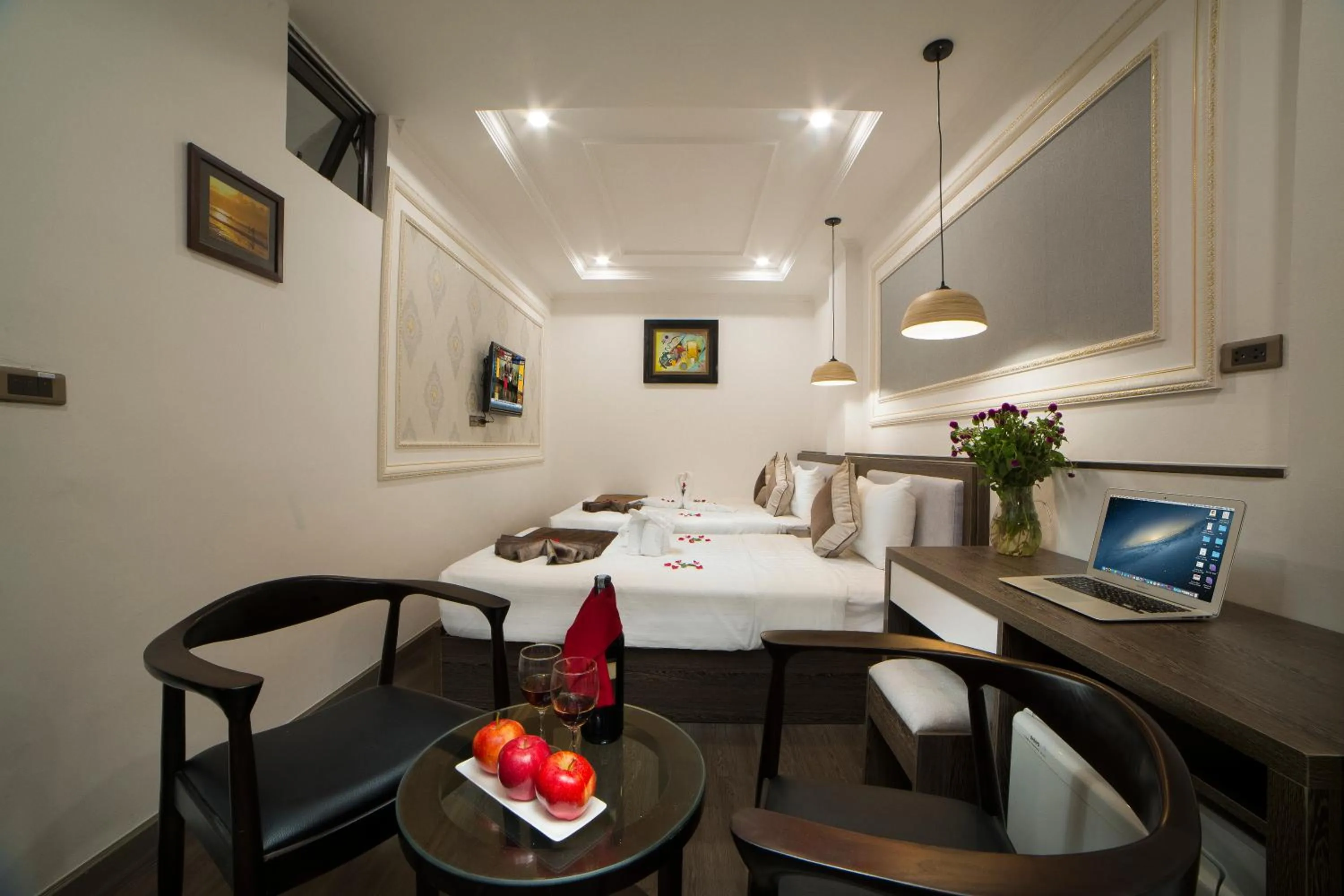 Classic Triple Family in Galliot Central Hotel