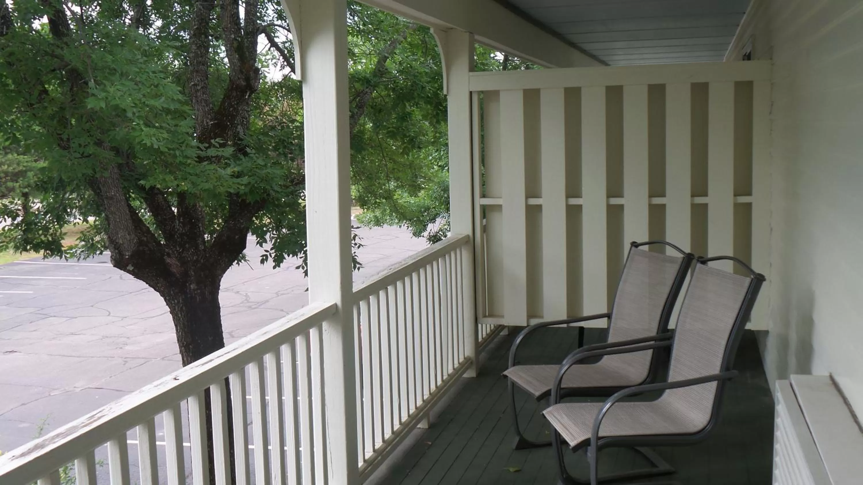 Quadruple Room with Two Queen Beds and Balcony - Non Smoking/Interior Hall in Green Granite Inn, Ascend Hotel Collection