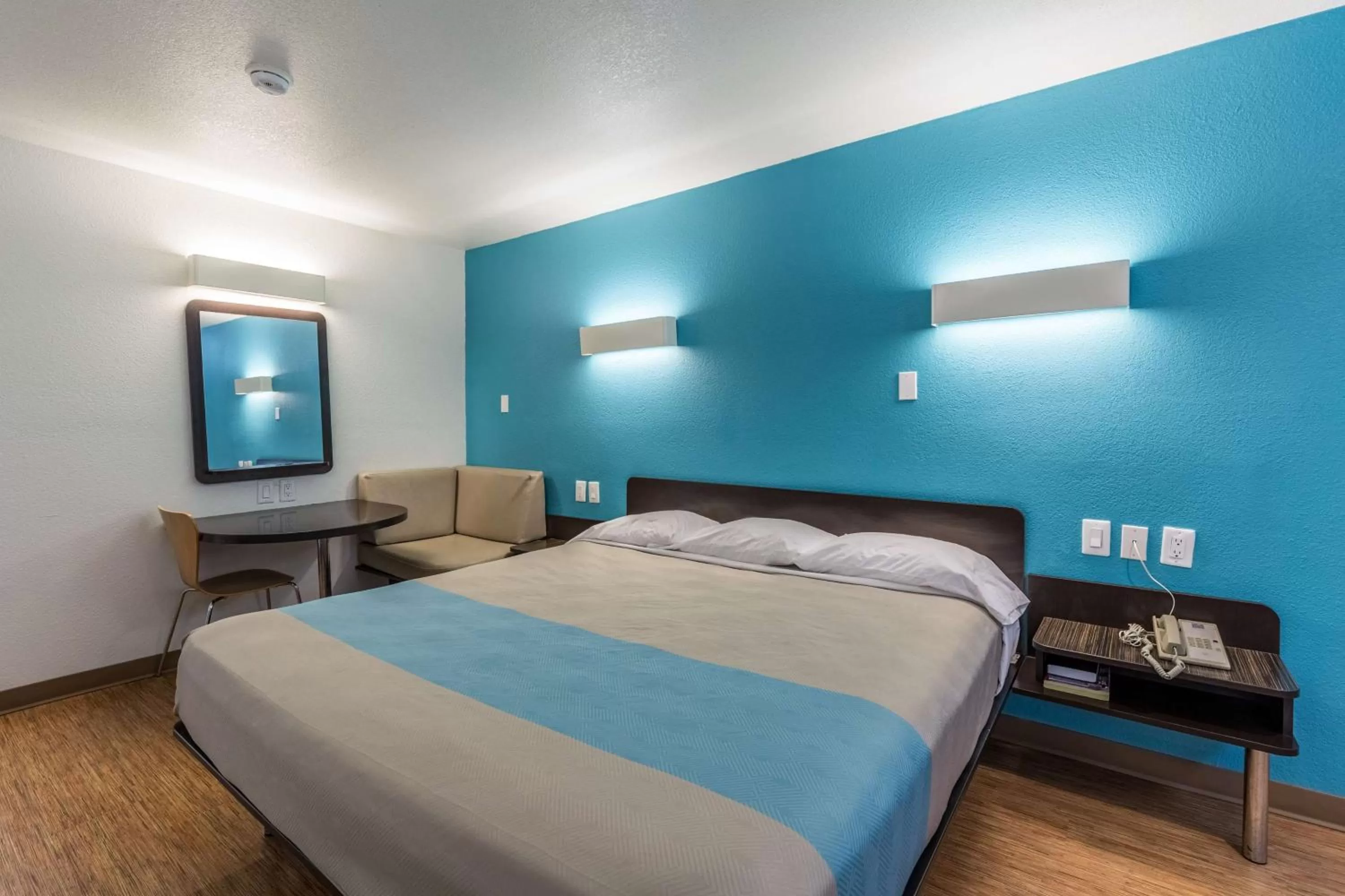 Deluxe Queen Room with Two Queen Beds - Non-Smoking in Quality Inn & Suites Port Lavaca near Lighthouse Beach