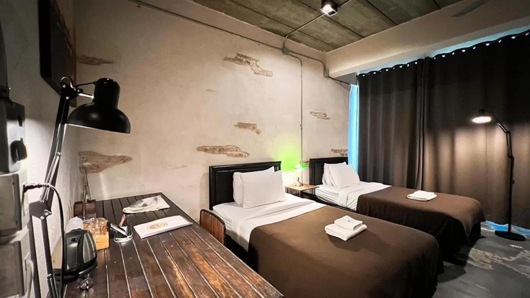 Superior Twin Room in Samantan Hotel at Nimman