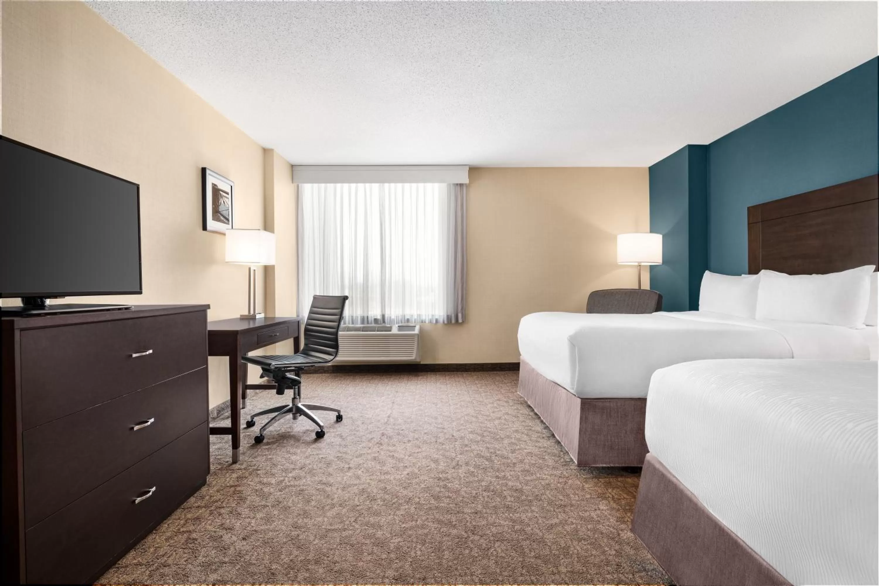 Queen Room with Two Queen Beds in Wyndham Garden Niagara Falls Fallsview