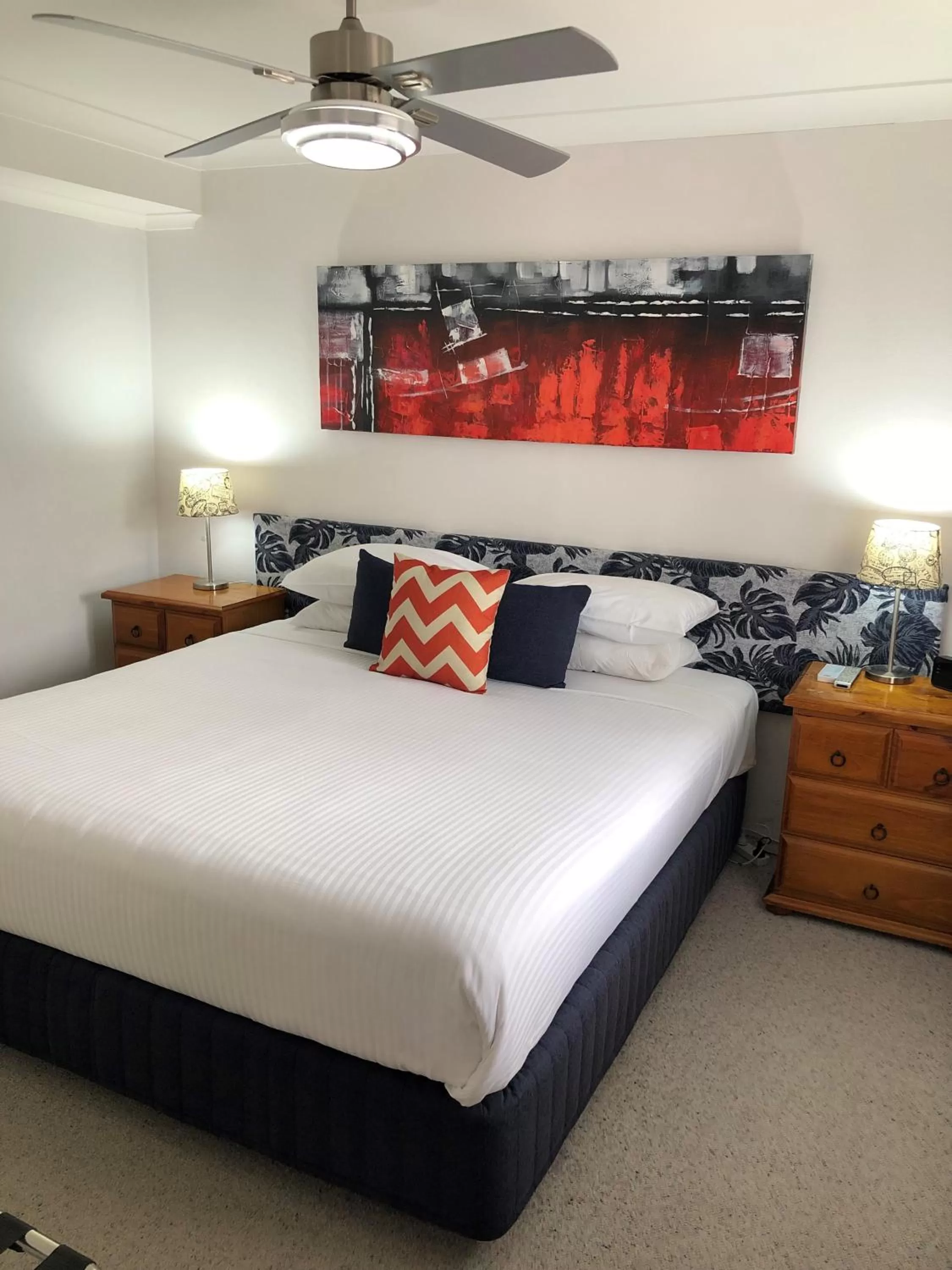 Superior Twin Room - single occupancy in Avaleen Lodge Motor Inn