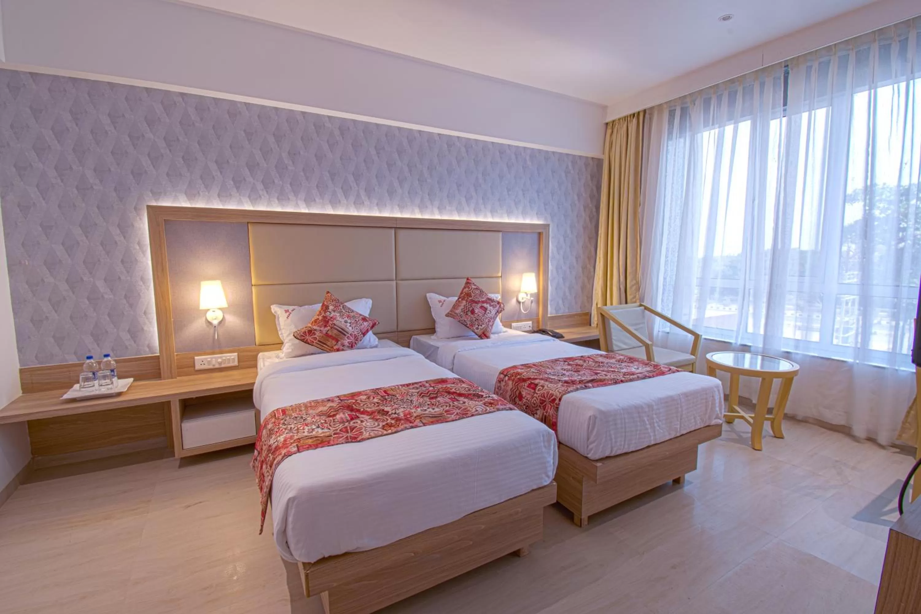 Deluxe Twin Room in Hotel Park Tree, NEAR 5 STAR MIDC, KANERIWADI, NH4 GOA HIGHWAY KOLHAPUR