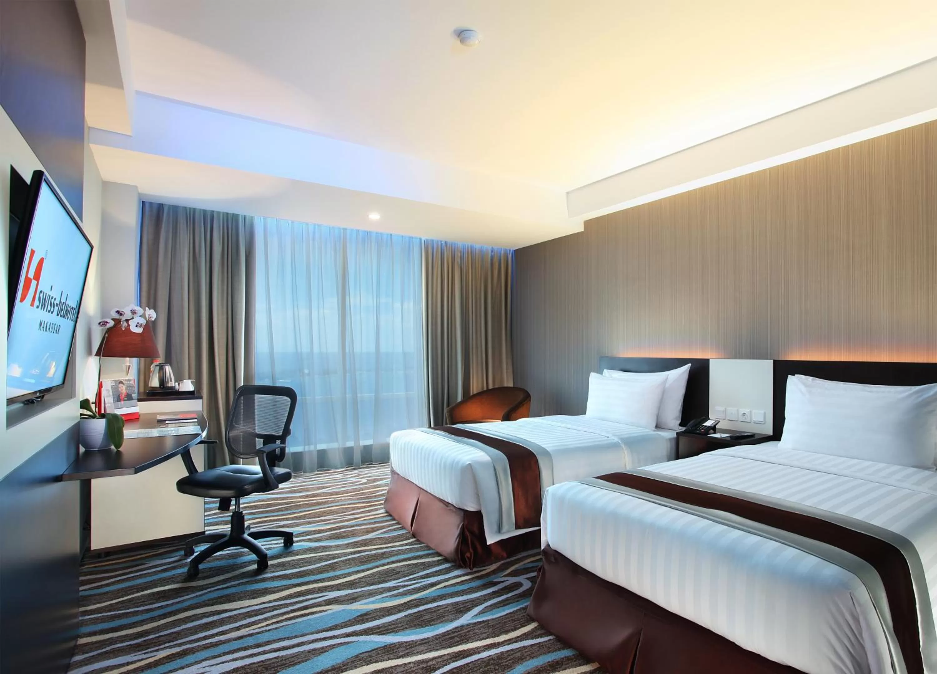 Deluxe Twin Room with Sea View in Swiss-Belhotel Makassar