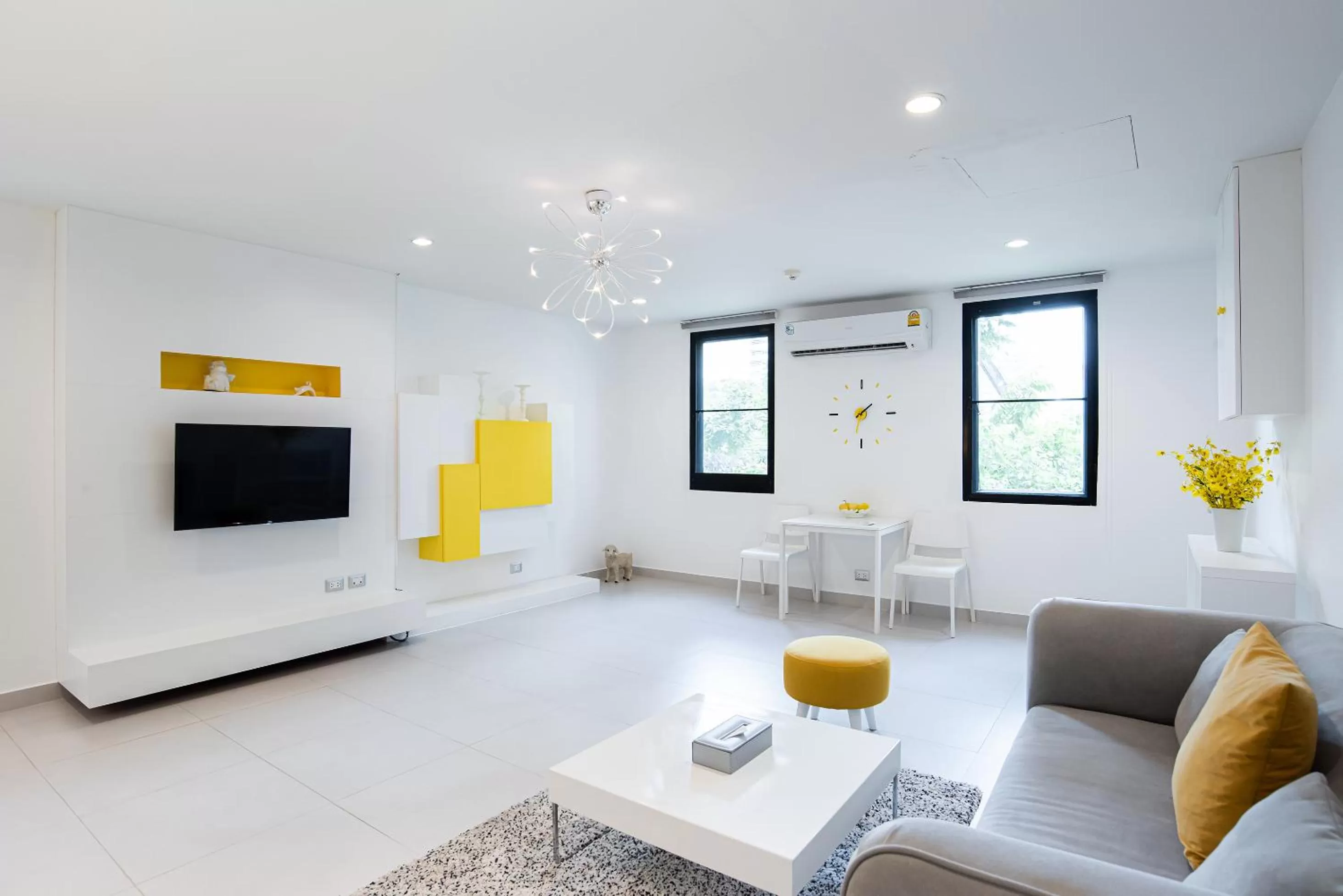 One Bedroom Suite  in Benviar Tonson Residence