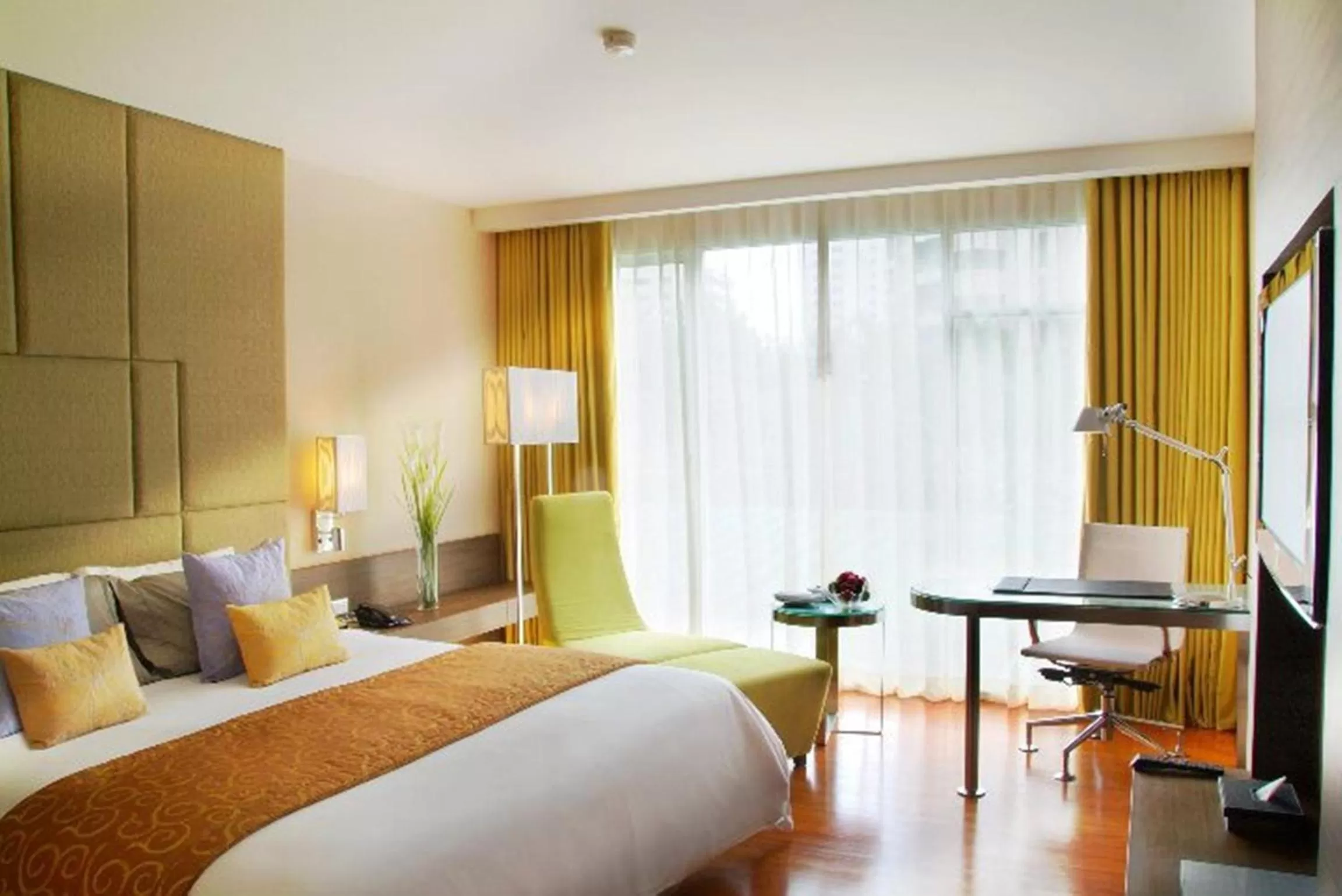 Deluxe Double or Twin Room in Citichic Sukhumvit 13 by Compass Hospitality - Newly Renovated