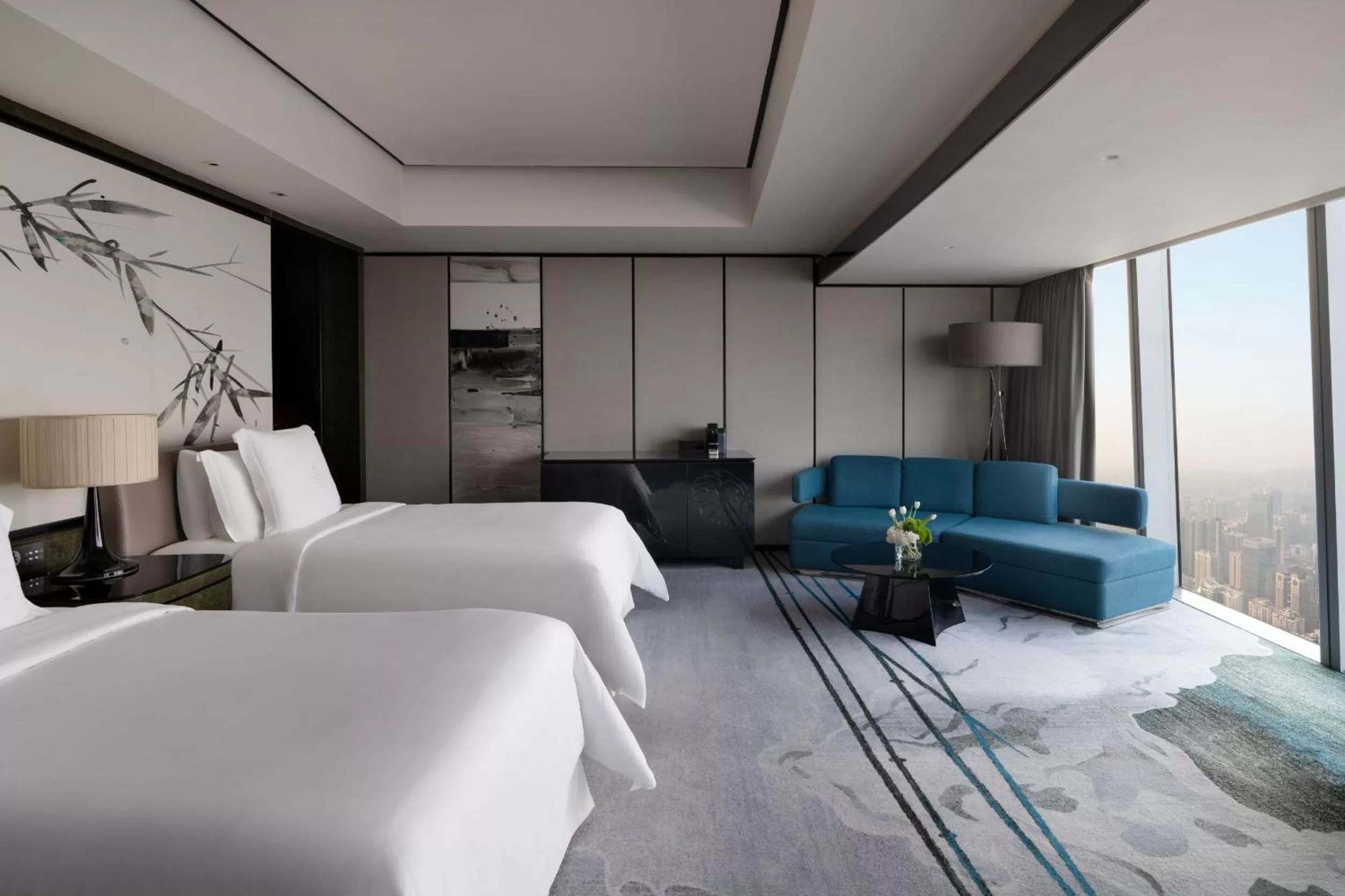 Superior Twin Room with City View in Four Seasons Hotel Guangzhou