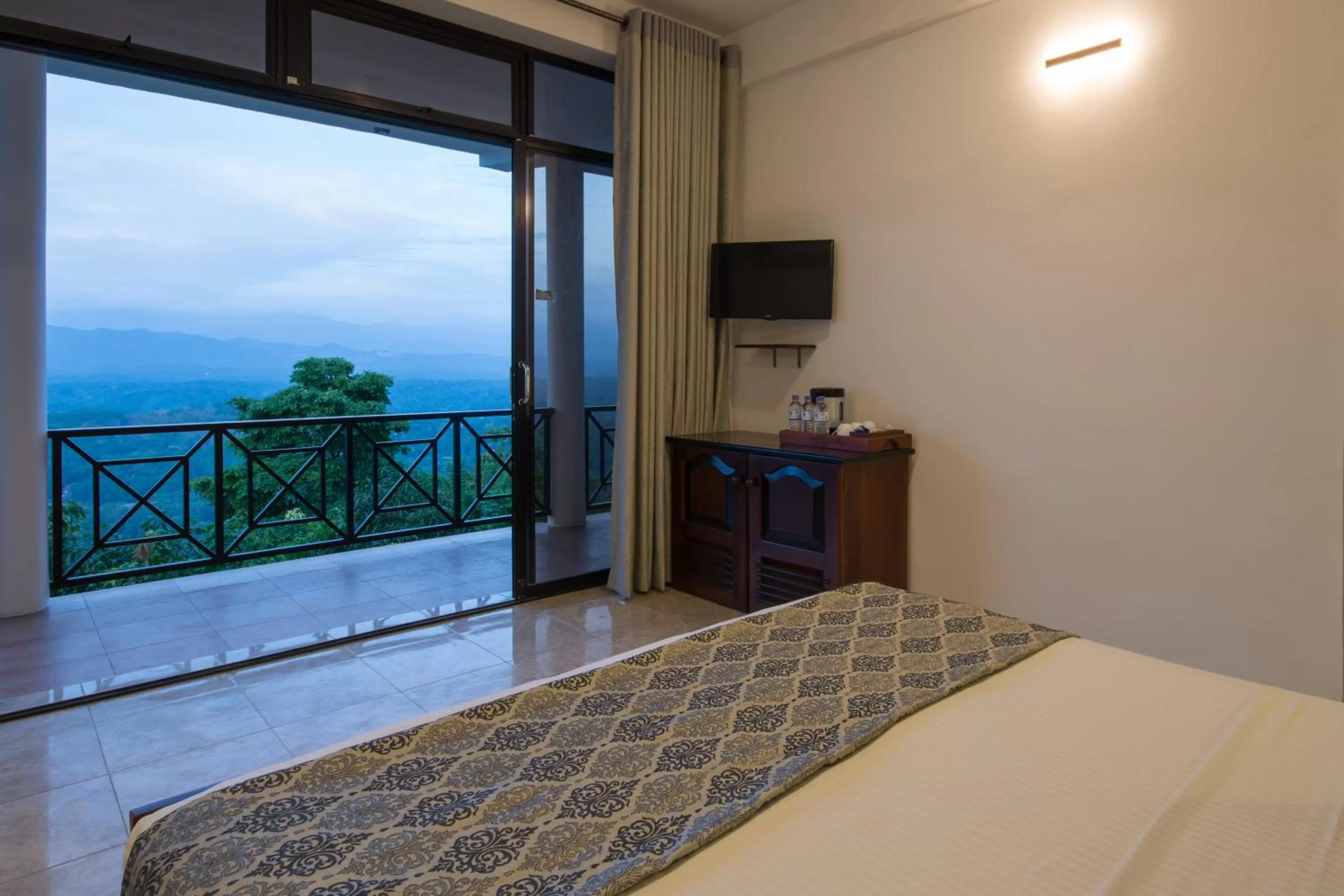 Deluxe Triple Room with Balcony - River and Mountain View in Ceyloni Panorama Resort
