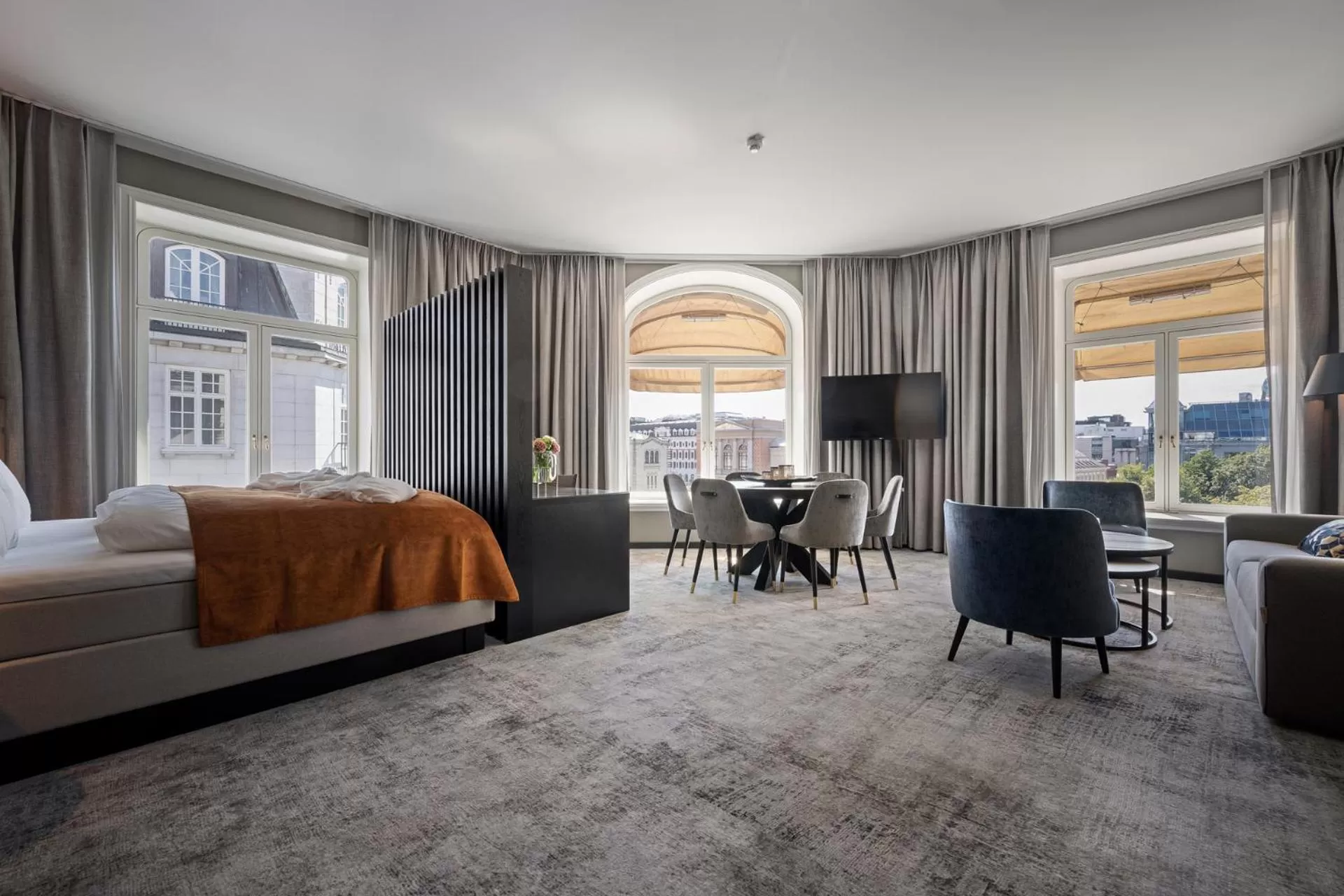 Junior Suite with Landmark View - single occupancy in Karl Johan Hotel