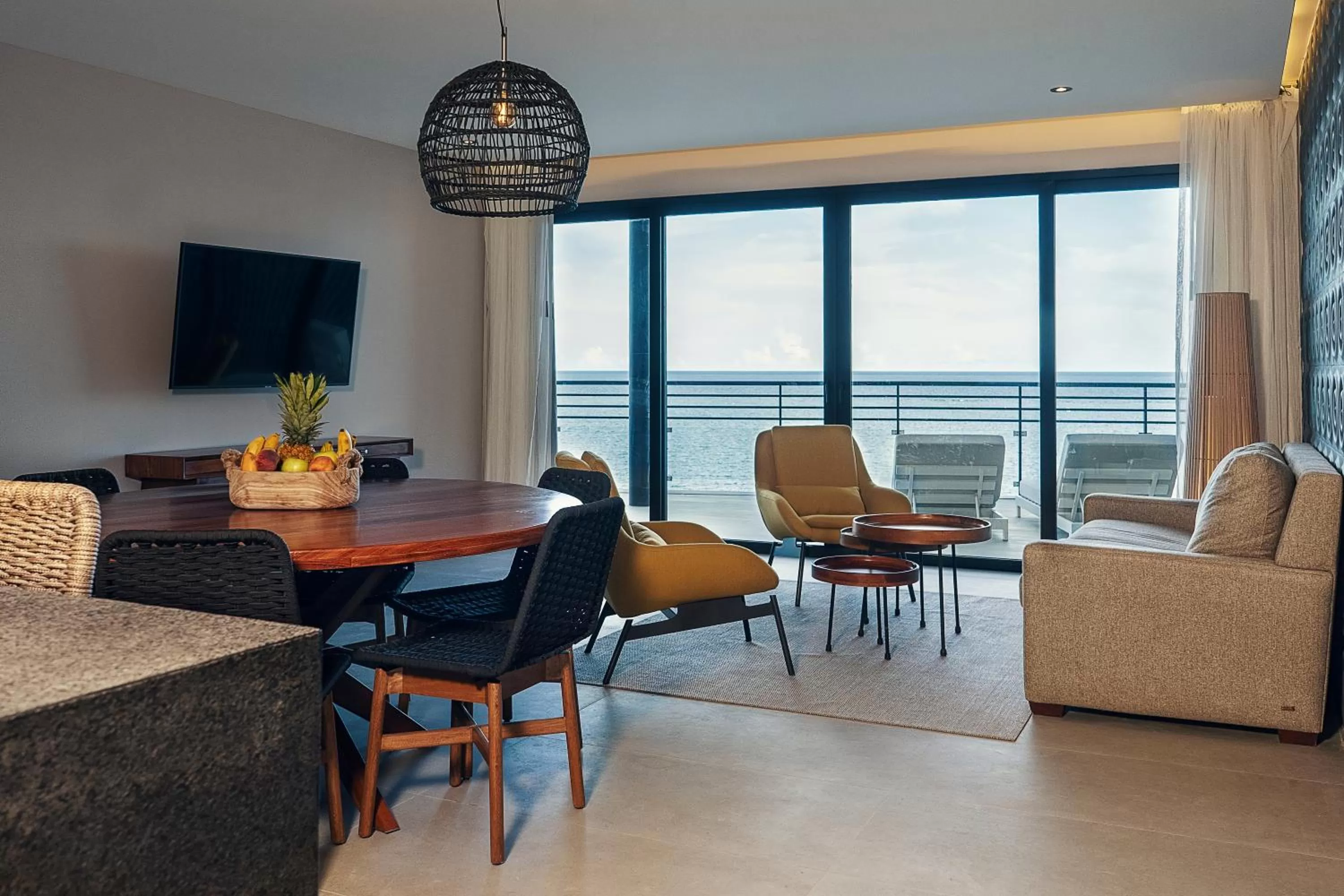 EPIC Two Bedroom Oceanfront Presidential Residence in The Fives Oceanfront