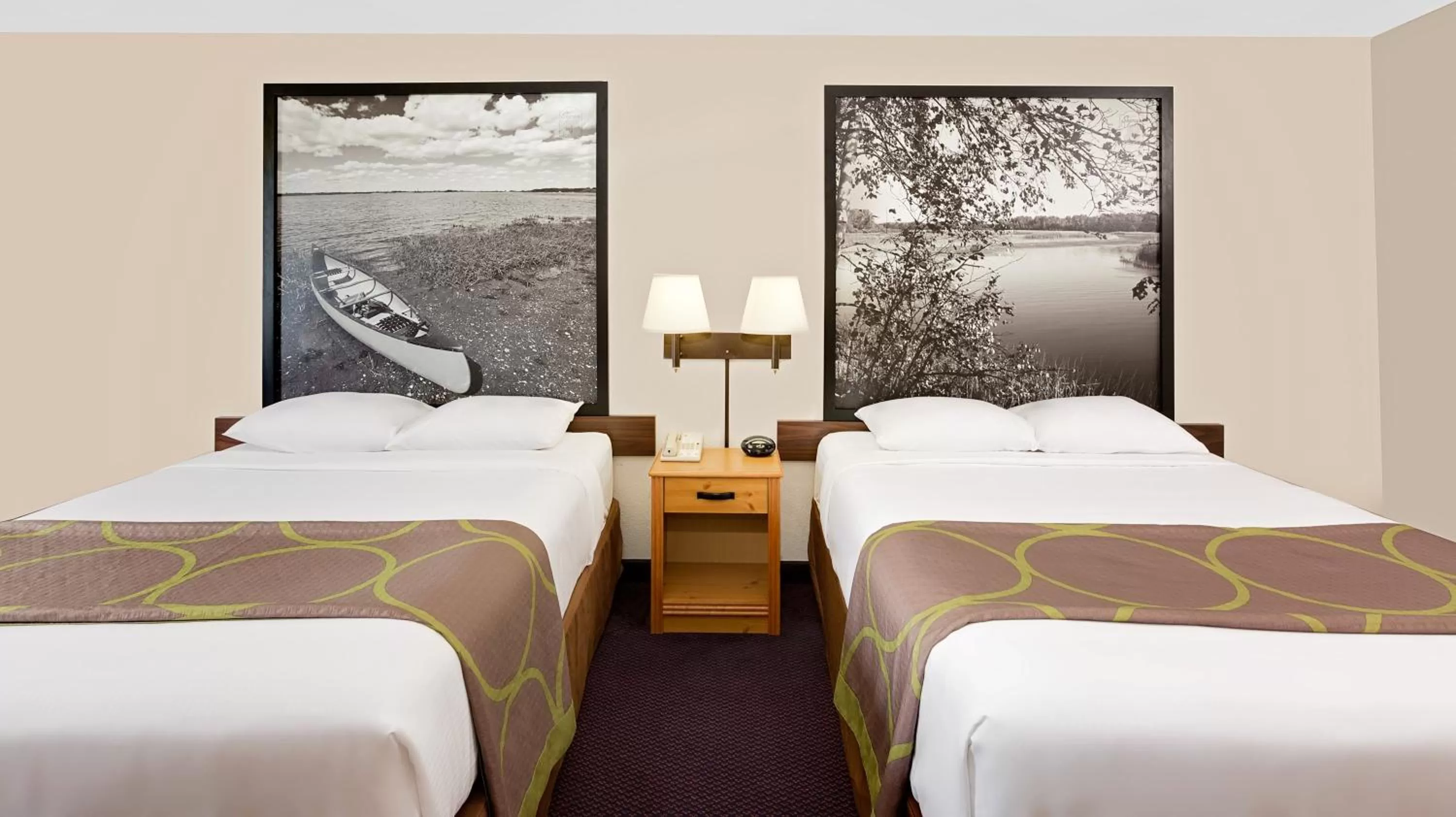 One-Bedroom Suite - Disability Access/Non-Smoking in Super 8 by Wyndham St. James