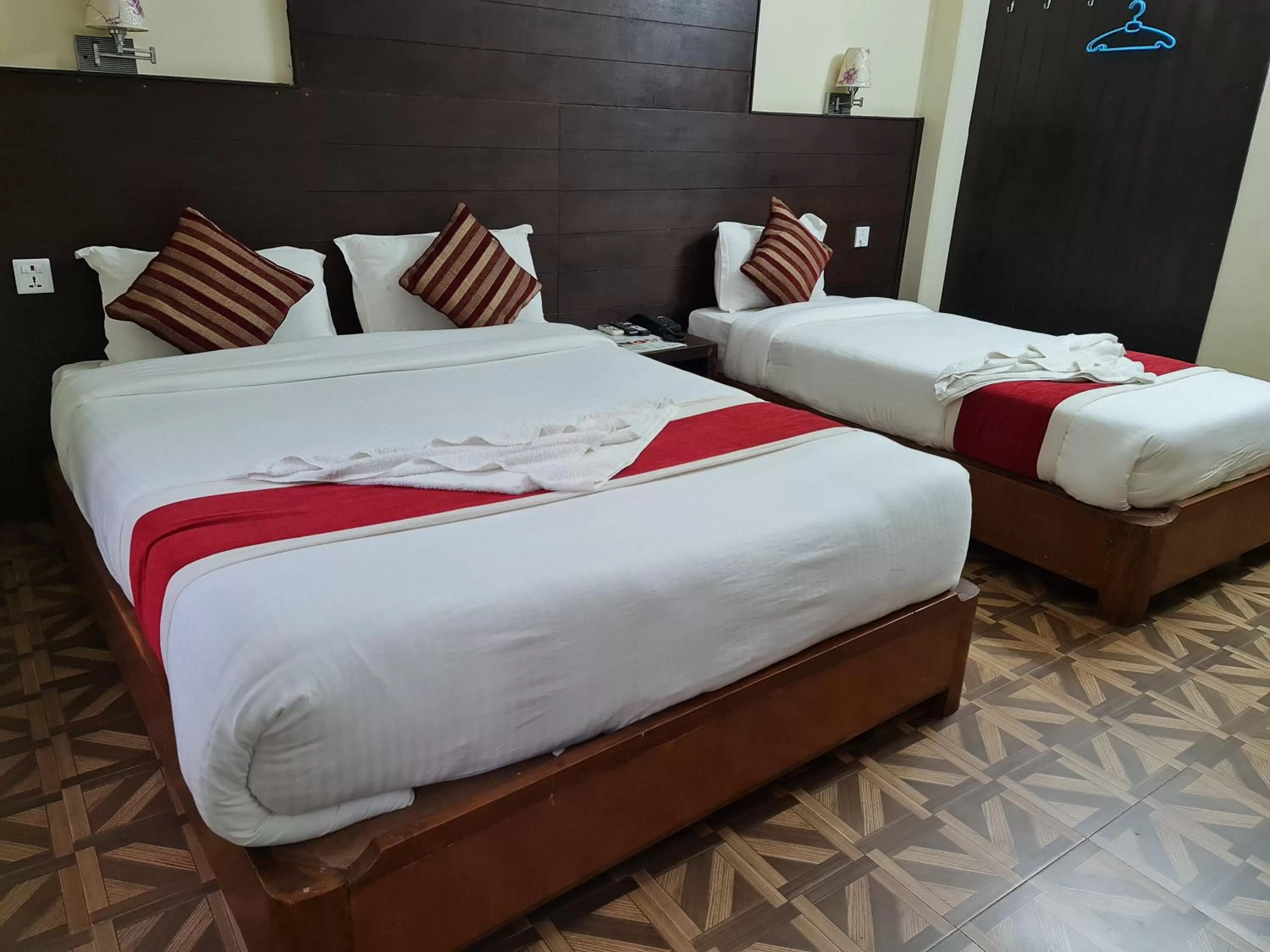 Standard Family Room -  10% off on Spa in Hotel Middle Path & Spa