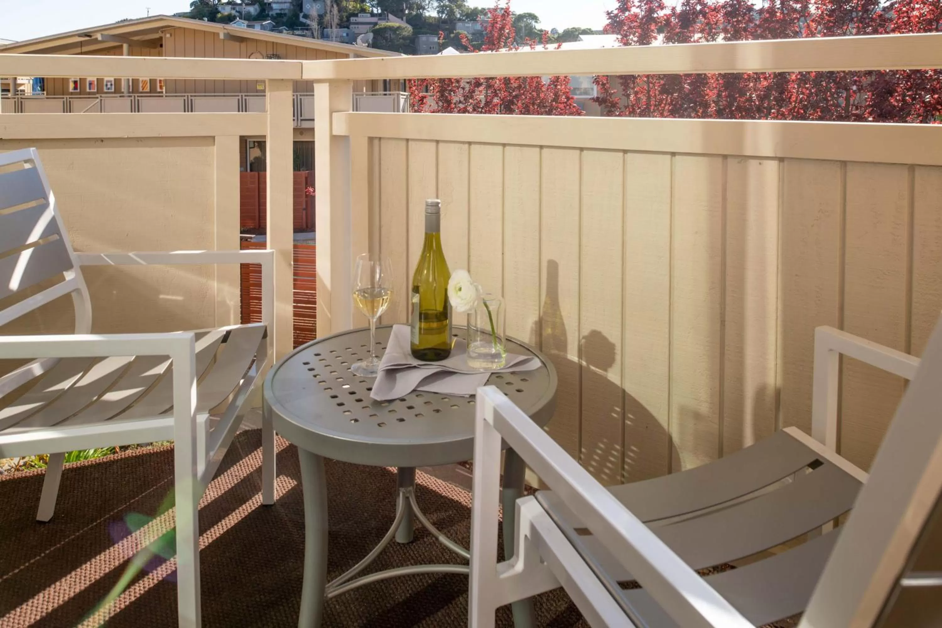 King Room with Balcony in The Lodge at Tiburon