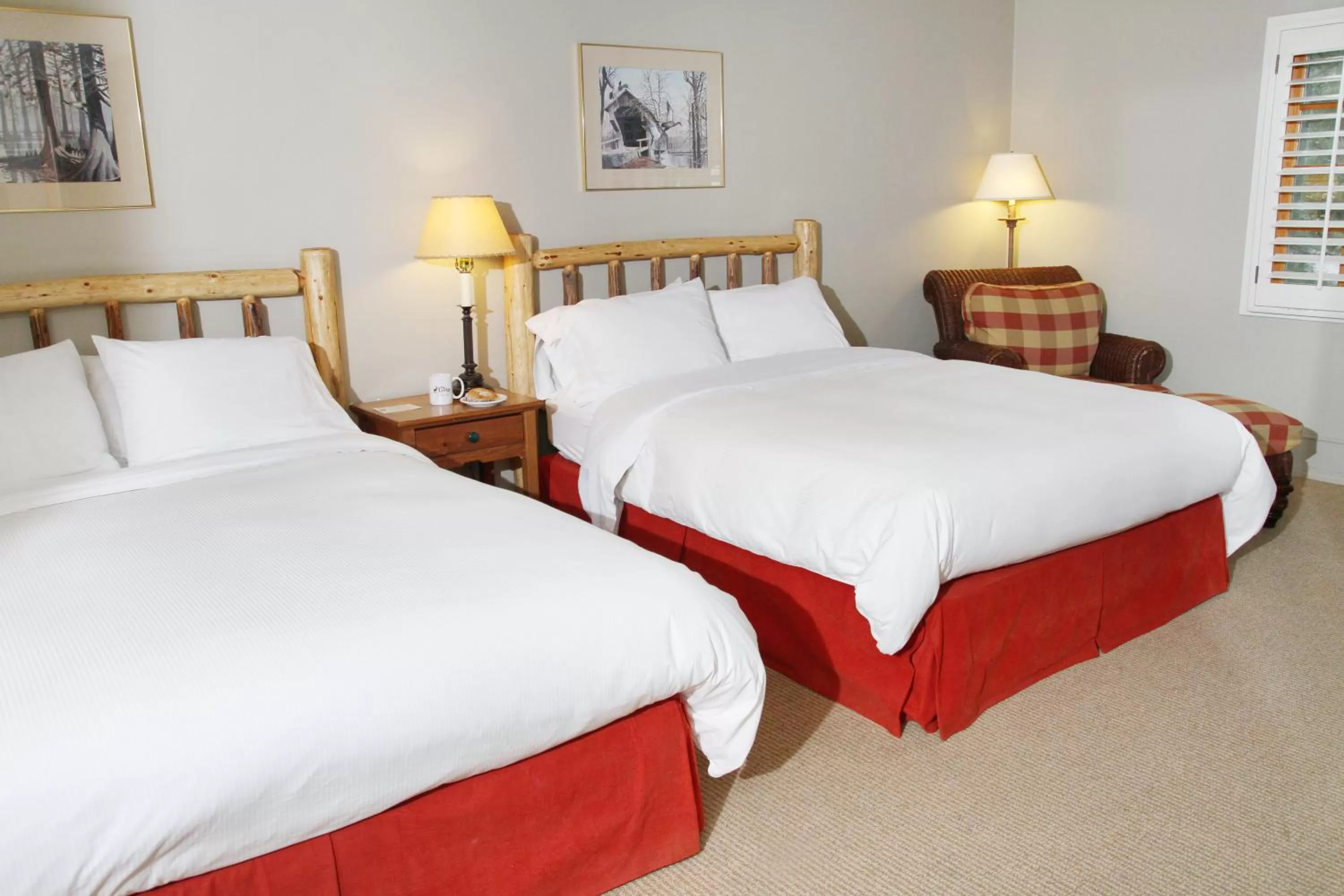 Queen Room with Two Queen Beds in The Lodge at Riverside