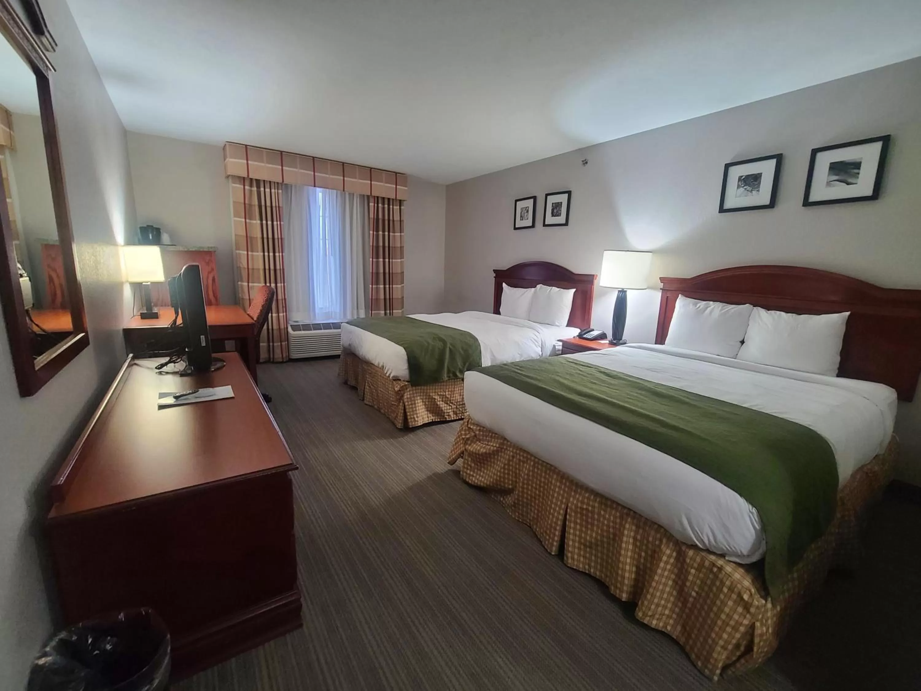 Queen Room with Two Queen Beds - Non-Smoking in Garner Hotel Paducah West