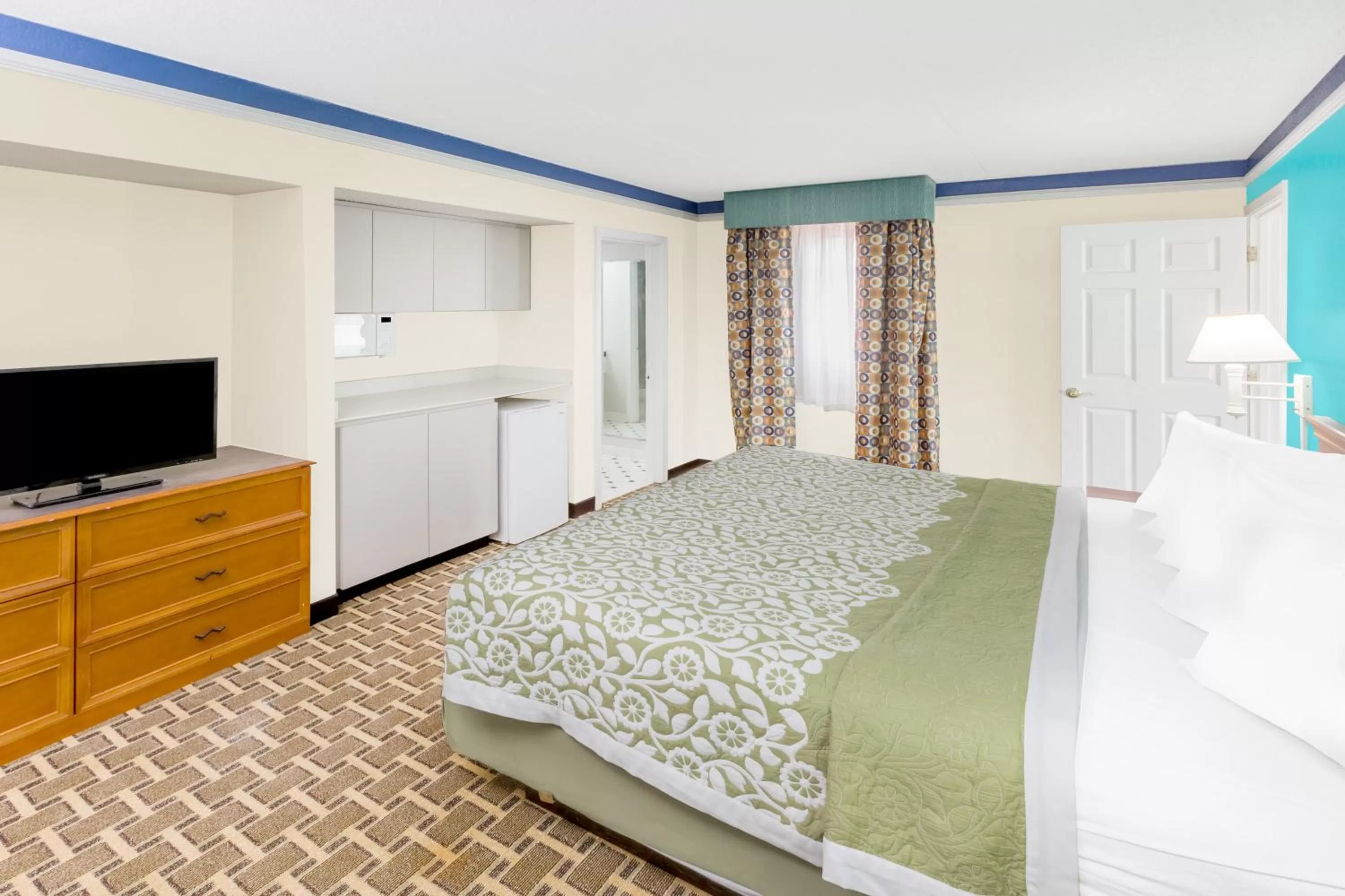 King Room - Accessible/Non-Smoking in Days Inn by Wyndham Little Rock/Medical Center