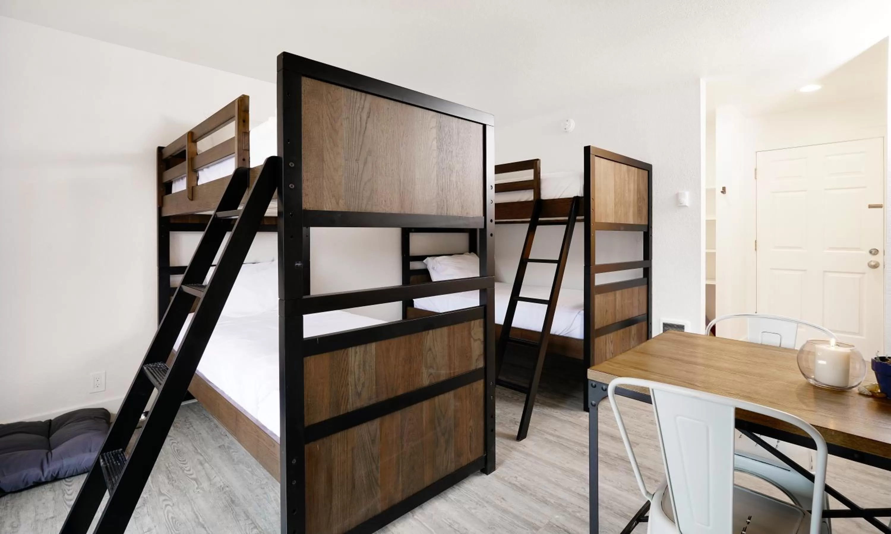 Twin Bunk Room in SCP Depoe Bay