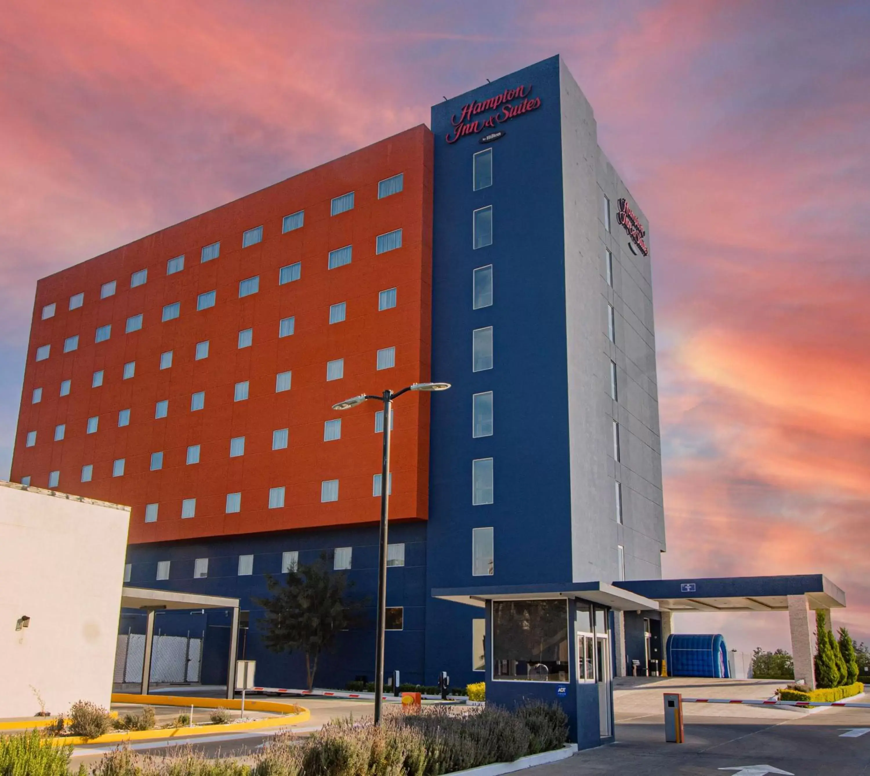 Hampton Inn & Suites by Hilton Salamanca Bajio Hampton Inn & Suites by Hilton Salamanca Bajio