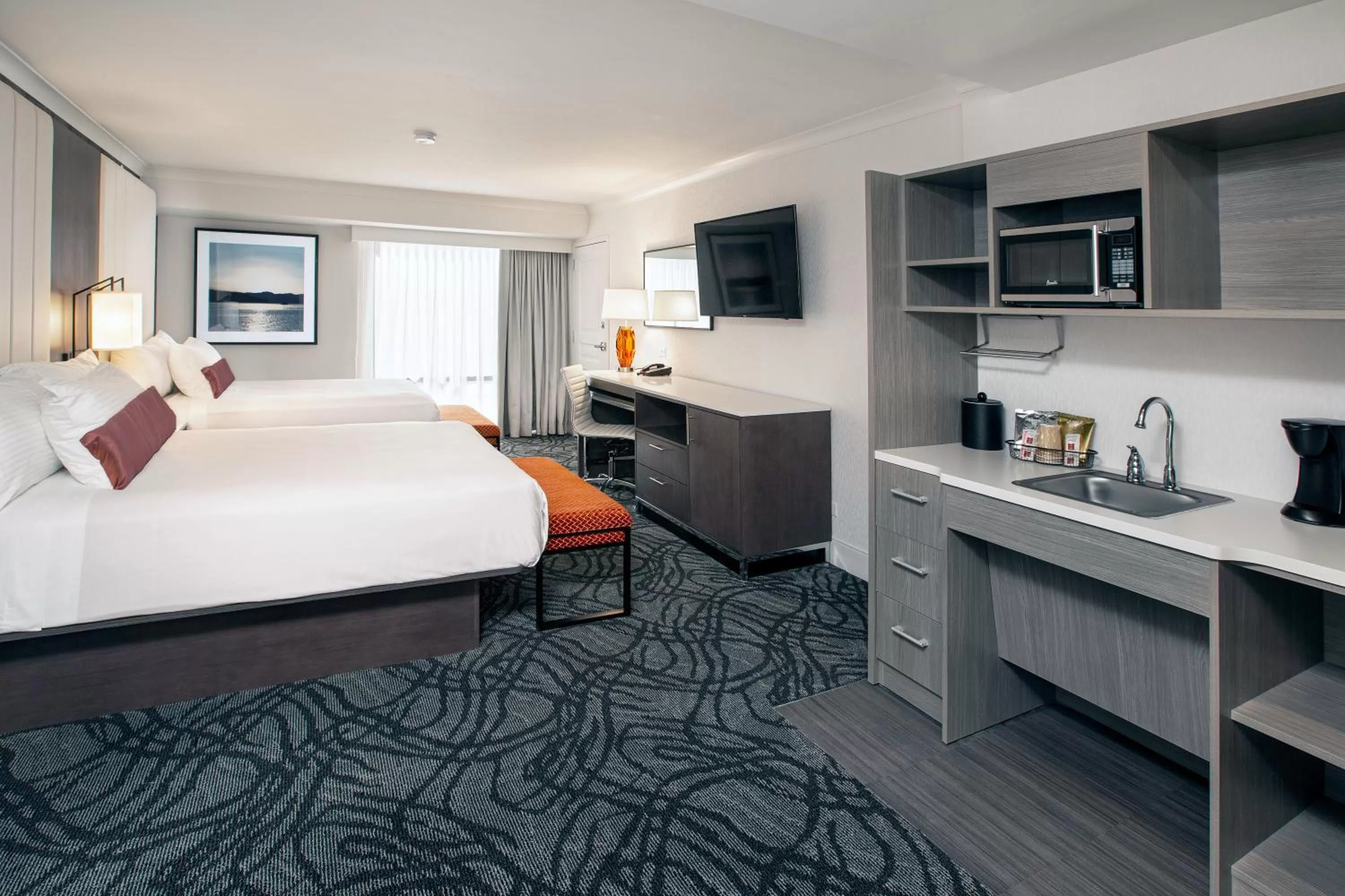 Premium Non Smoking 2 Queens in J Resort