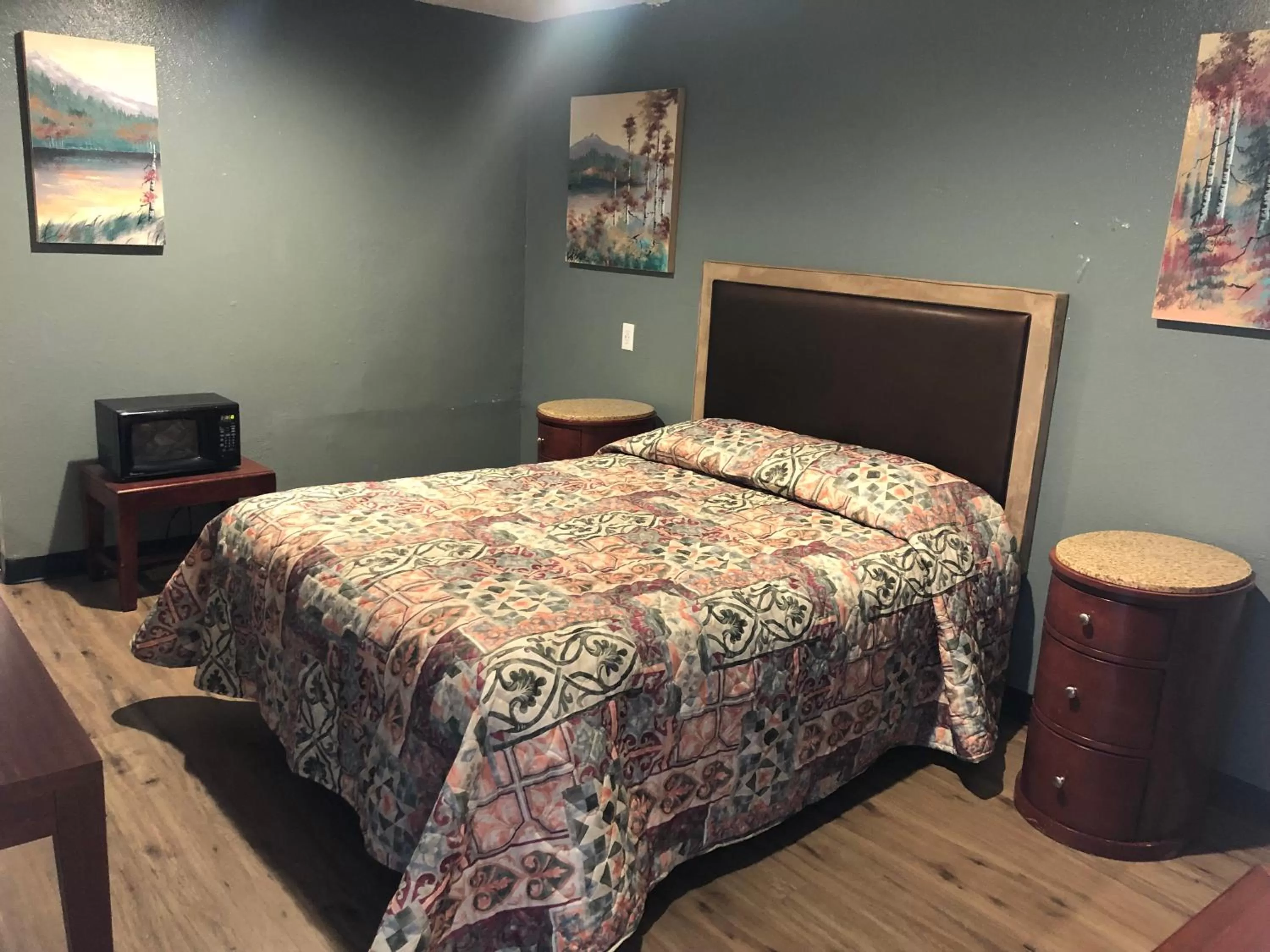 Standard Queen Room in King Castle Motel