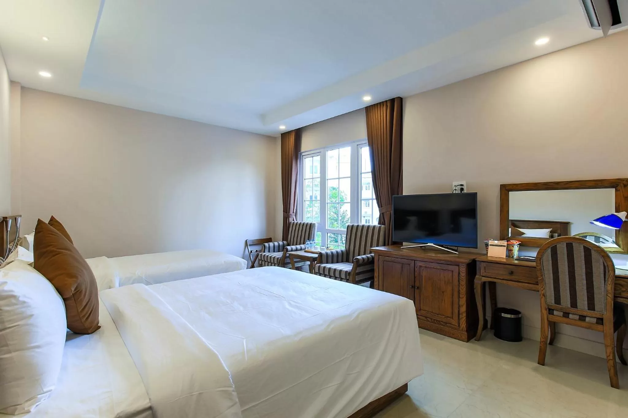 Triple Room in Hoang Lan Hotel