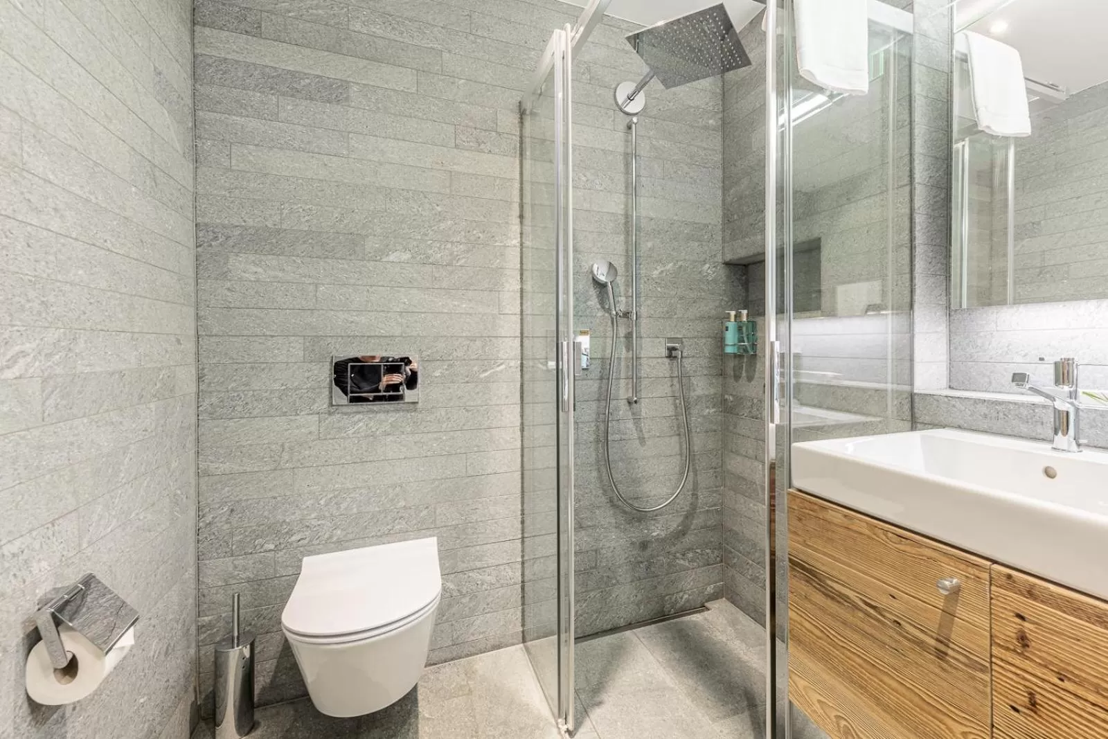 Superior Suite with Balcony in Hotel Sarain Active Mountain Resort